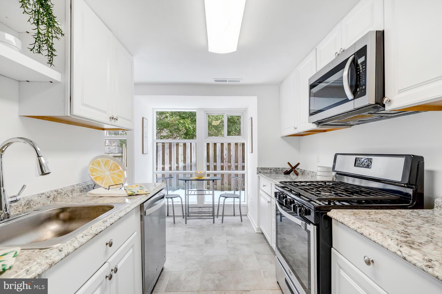 FAIRFAX HERITAGE - Residential