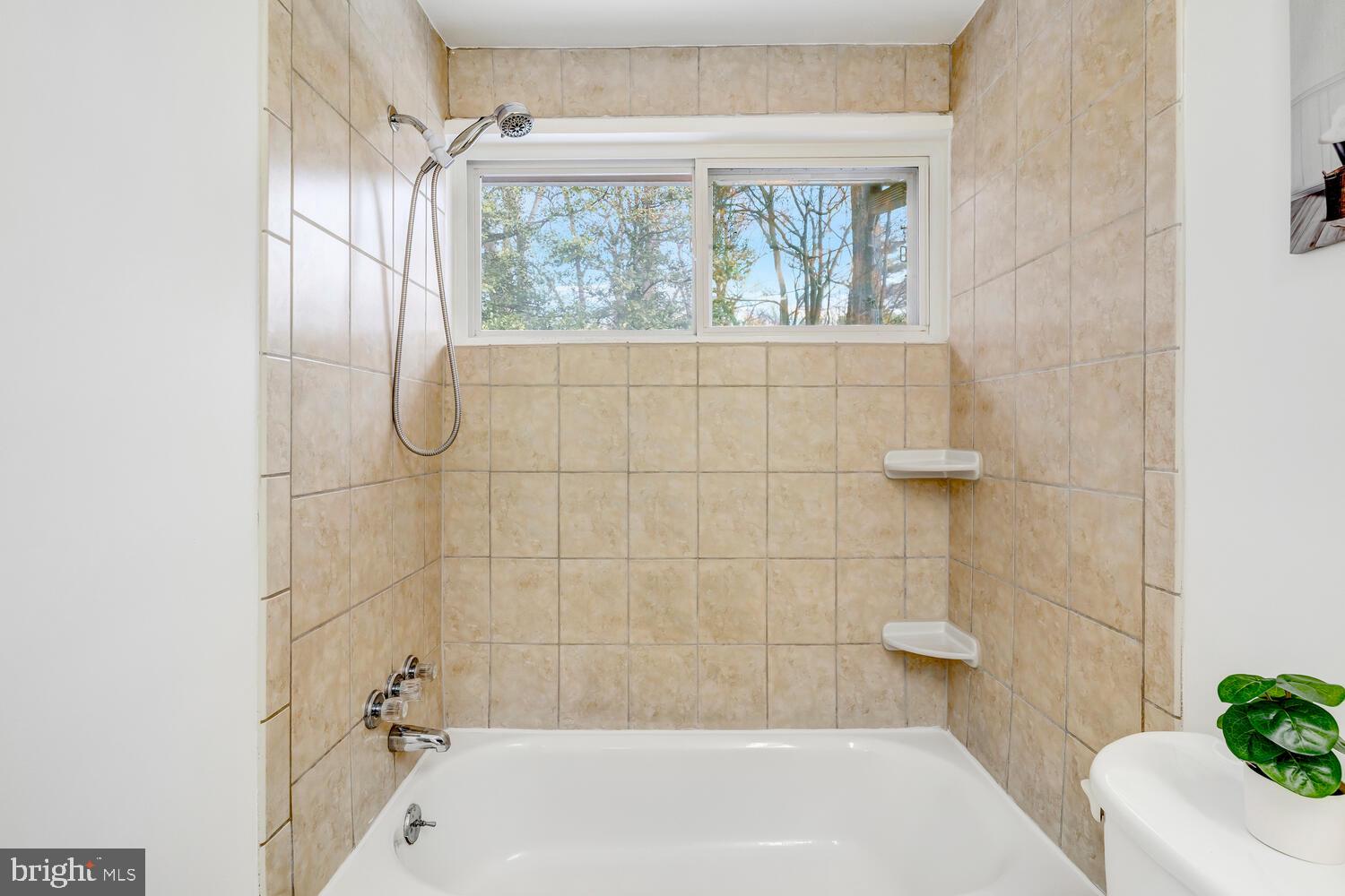 FAIRFAX HERITAGE - Residential