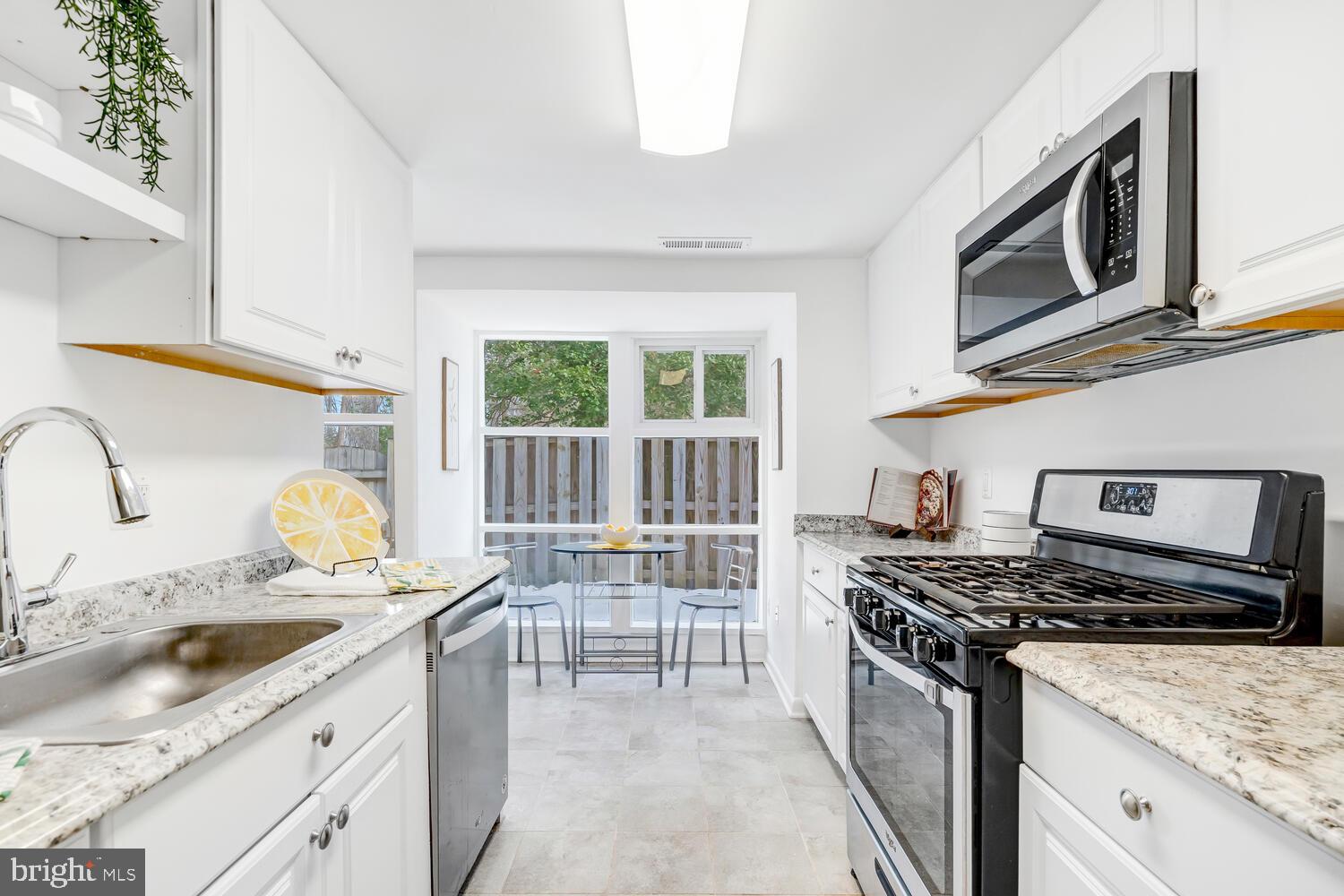 FAIRFAX HERITAGE - Residential