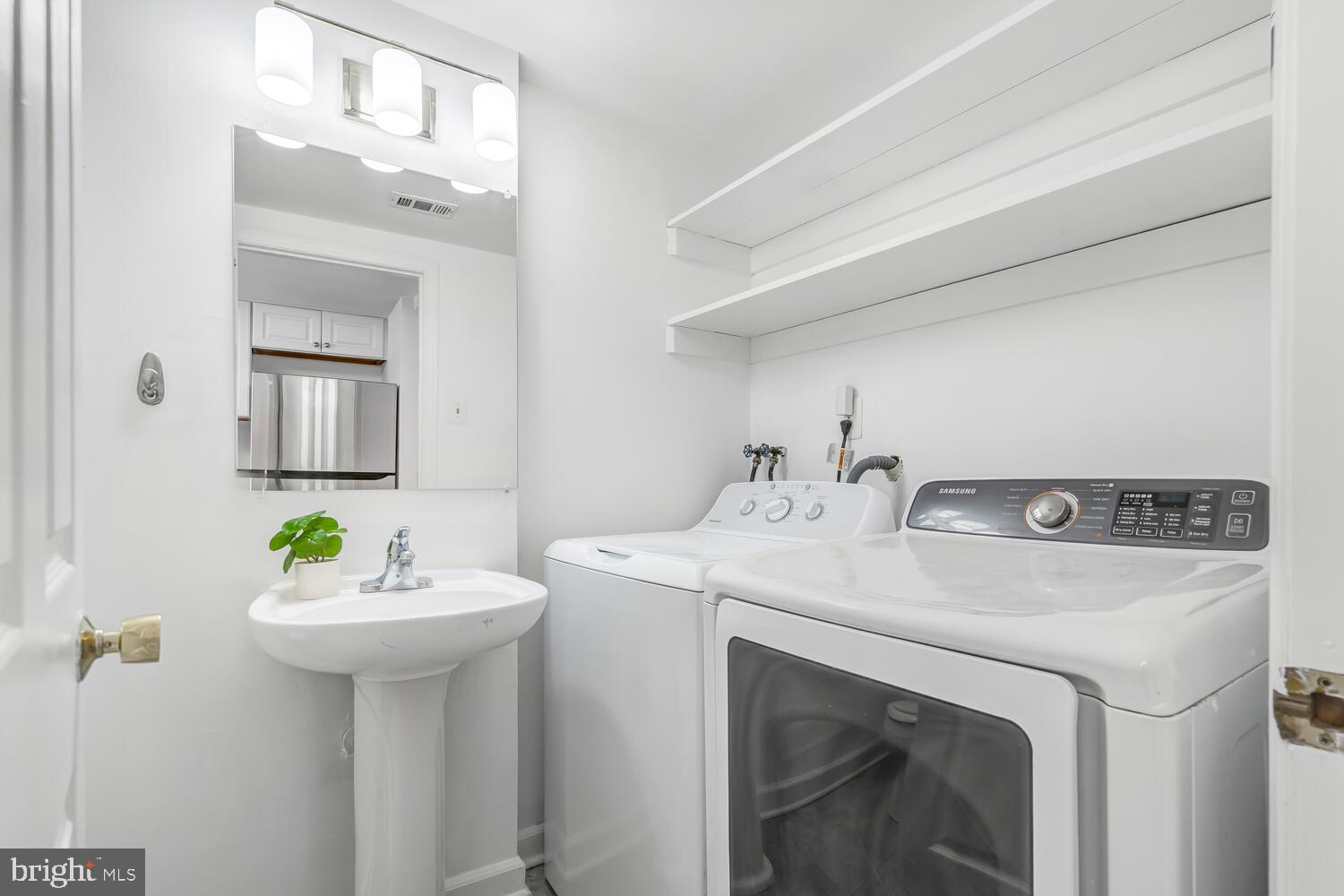 FAIRFAX HERITAGE - Residential