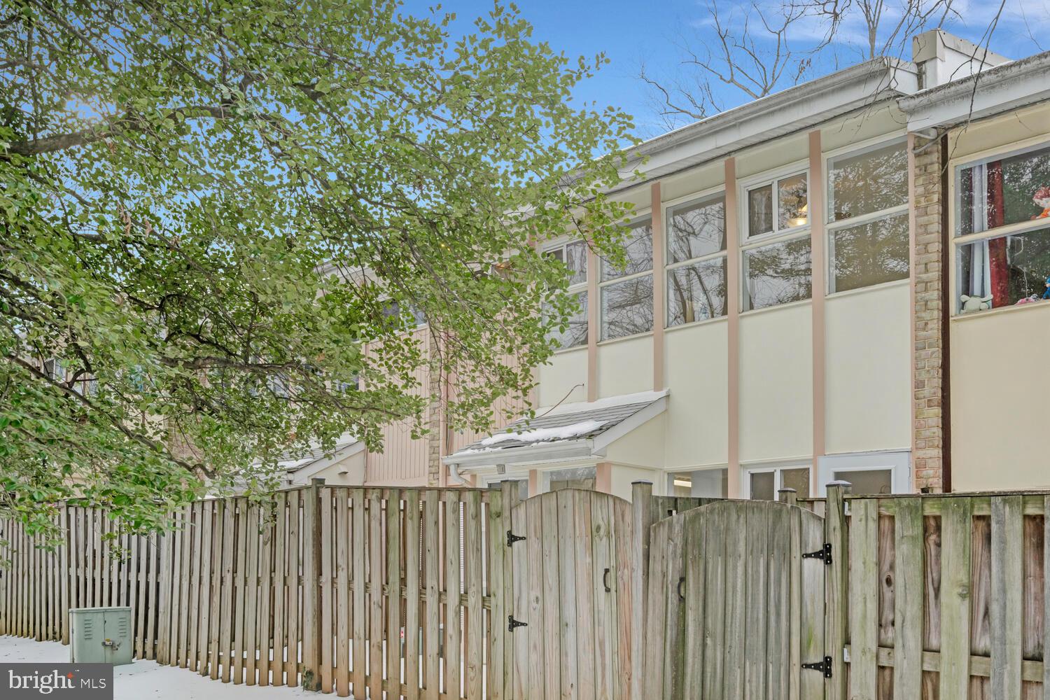 FAIRFAX HERITAGE - Residential