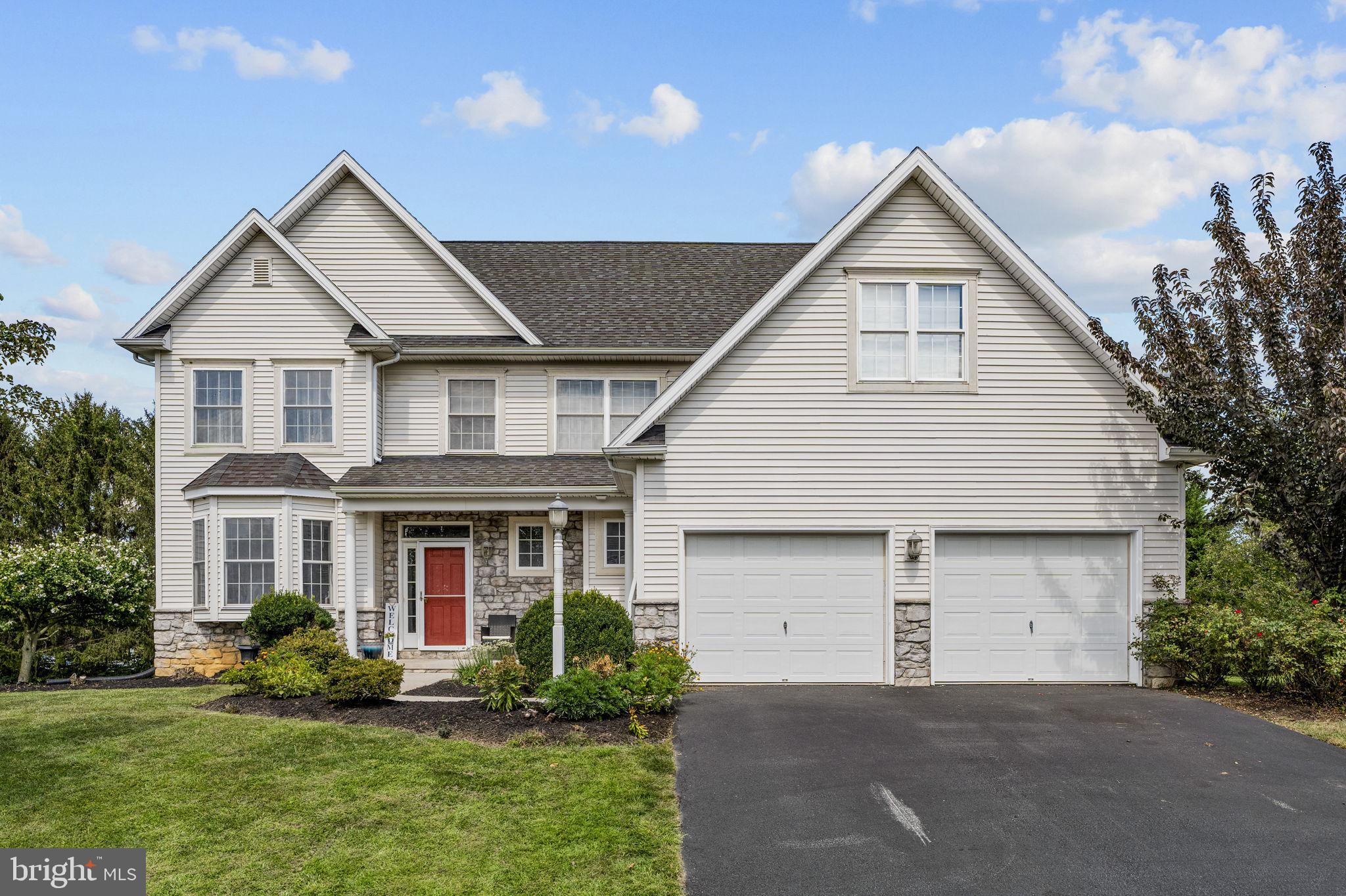 Welcome to 327 Squire Lane, located in the desirable Kissel Hill neighborhood of Lititz. This 4 bedroom,
3.5 bath colonial offers more than 2,500 square feet of living space, including a finished walk out basement
with bonus rooms and a half bath. The home features central air, a water heater installed in 2017, and a
low maintenance composite deck overlooking the spacious backyard. The attached 2 car garage, bright
kitchen with an island and hardwood floors, and overall move in ready condition make this property a
perfect blend of style and convenience. Just minutes from downtown Lancaster and within a top rated
school district, 327 Squire Lane is an excellent opportunity to own a beautiful home in one of Lititz’s most
sought after communities.