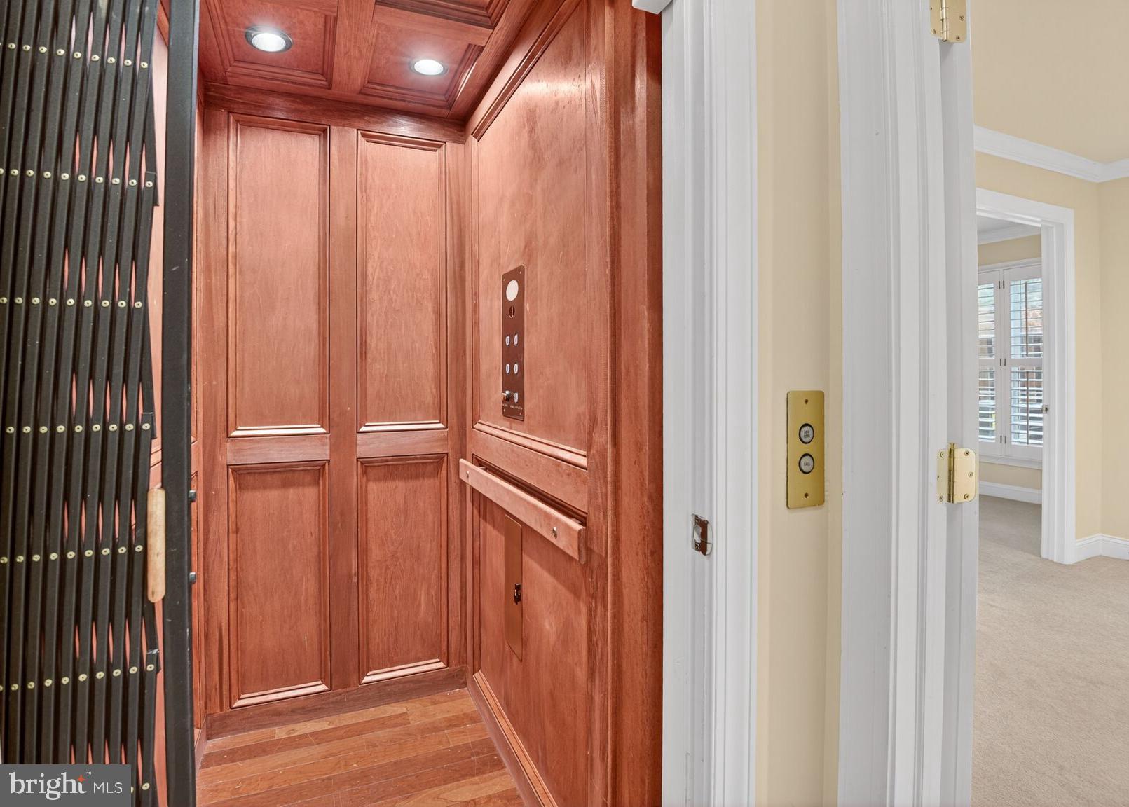 GRAYROB - Residential Lease