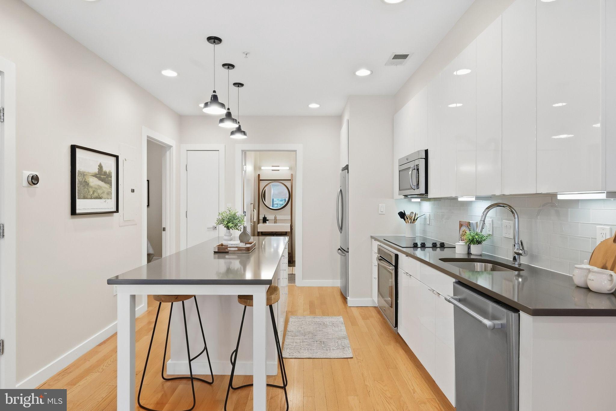 435 R STREET NW 101