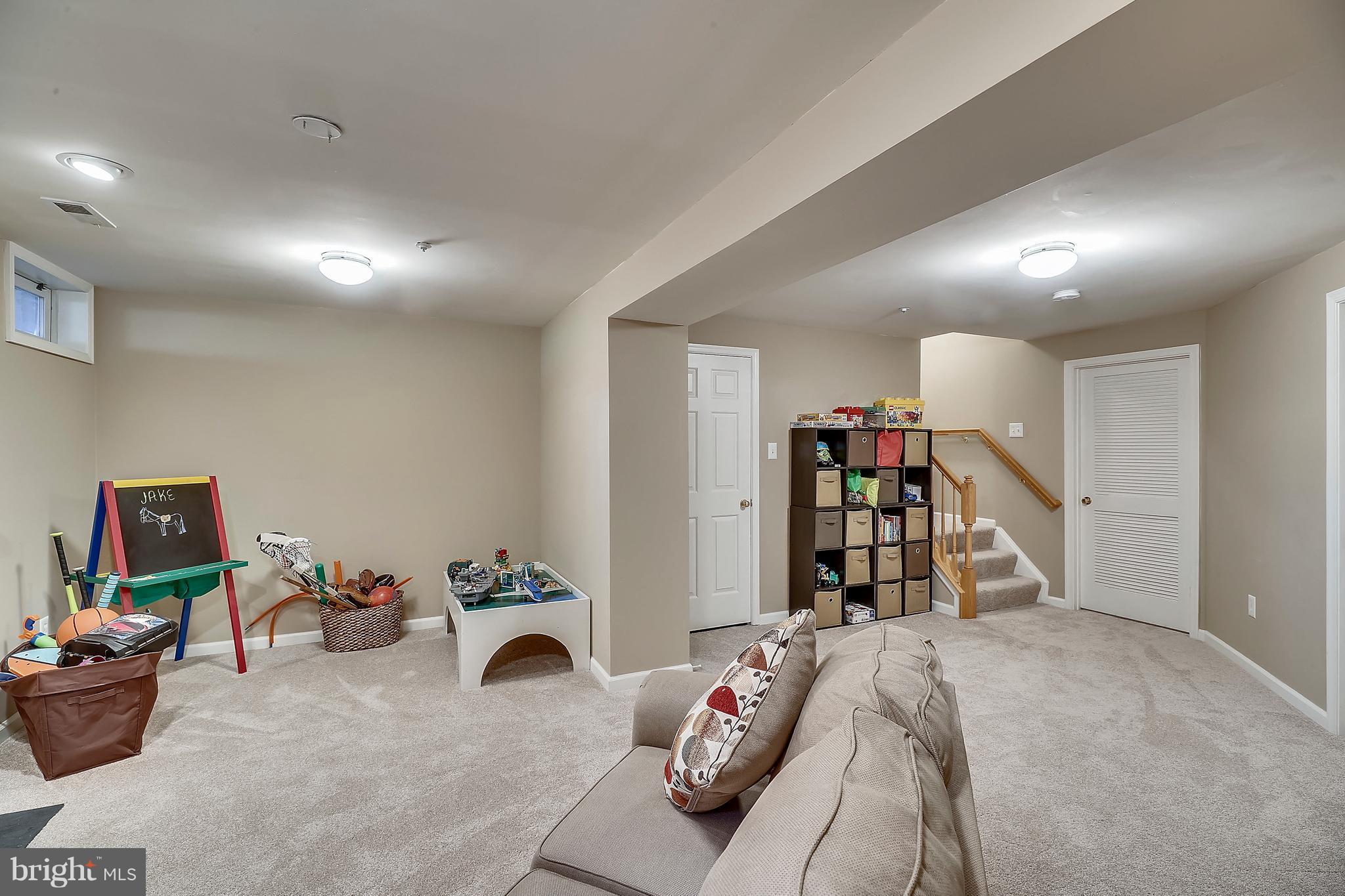 LYNDWOOD - Residential