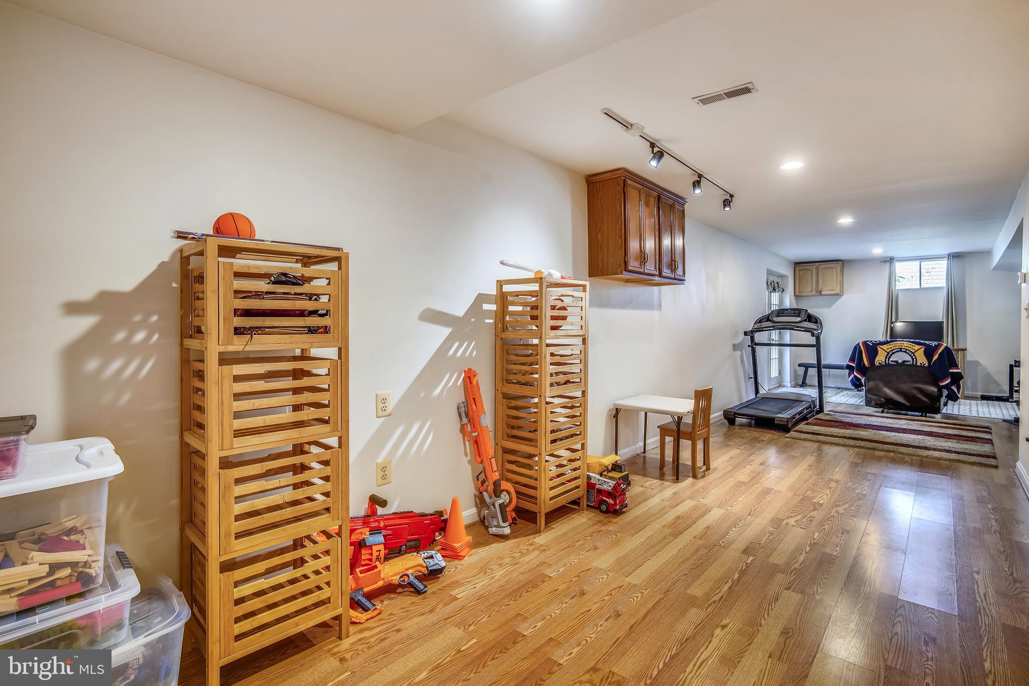 SEDGEWICK HEIGHTS - Residential