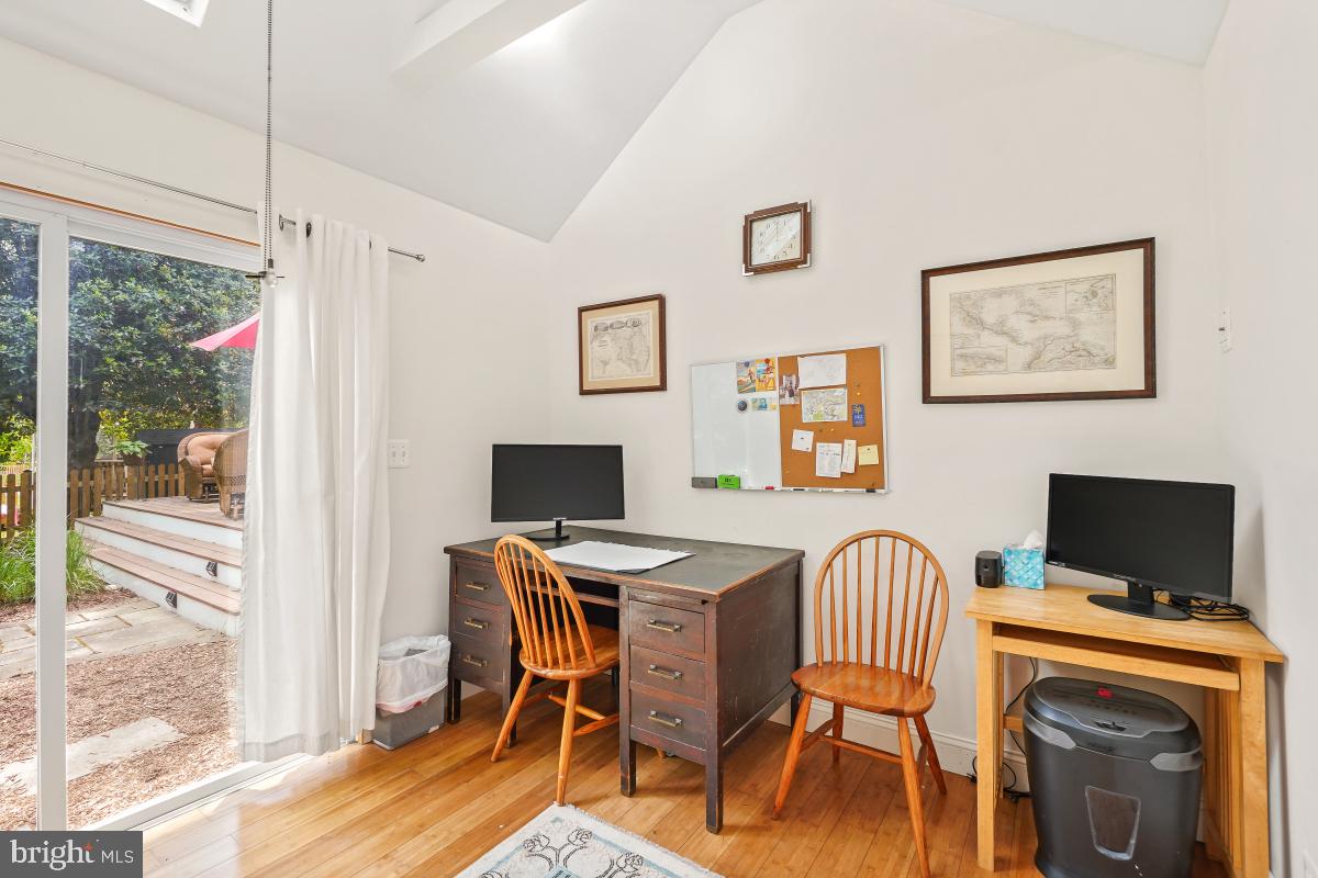 WEST ANNAPOLIS - Residential