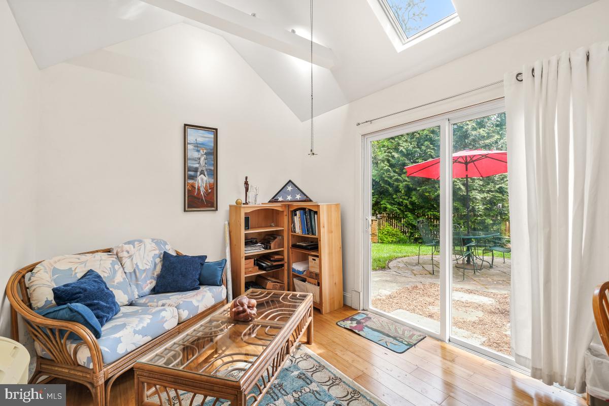 WEST ANNAPOLIS - Residential