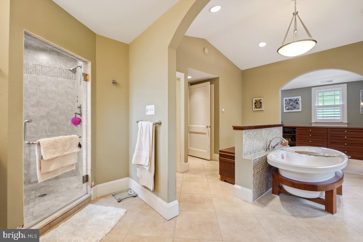 WEST ANNAPOLIS - Residential