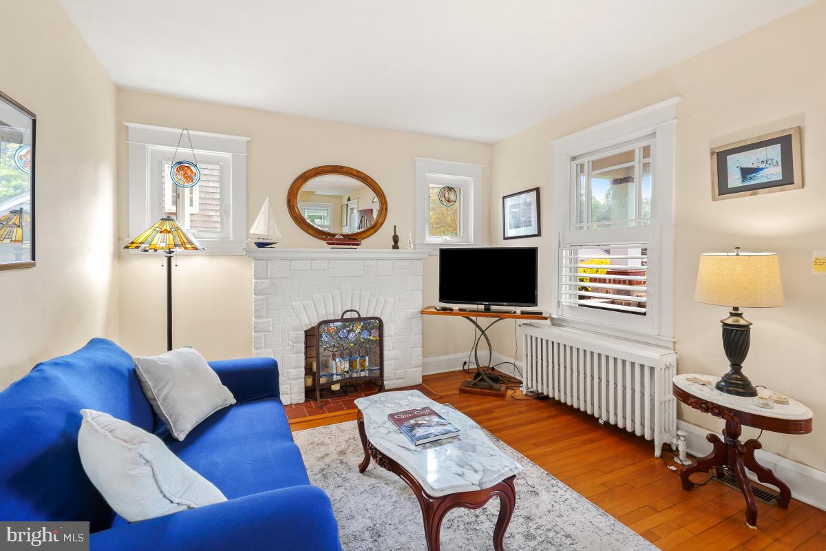 WEST ANNAPOLIS - Residential