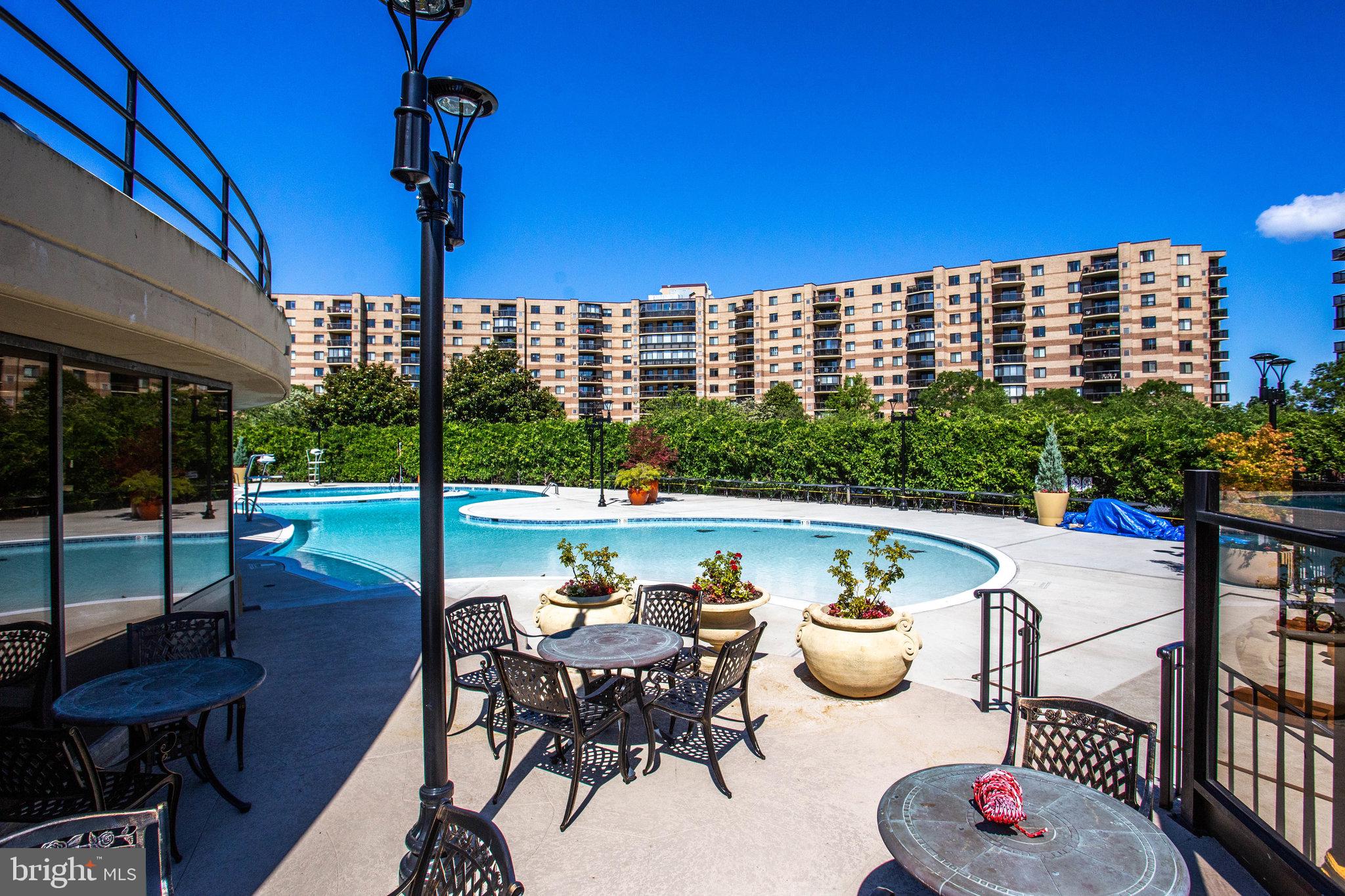 ROTONDA - Residential