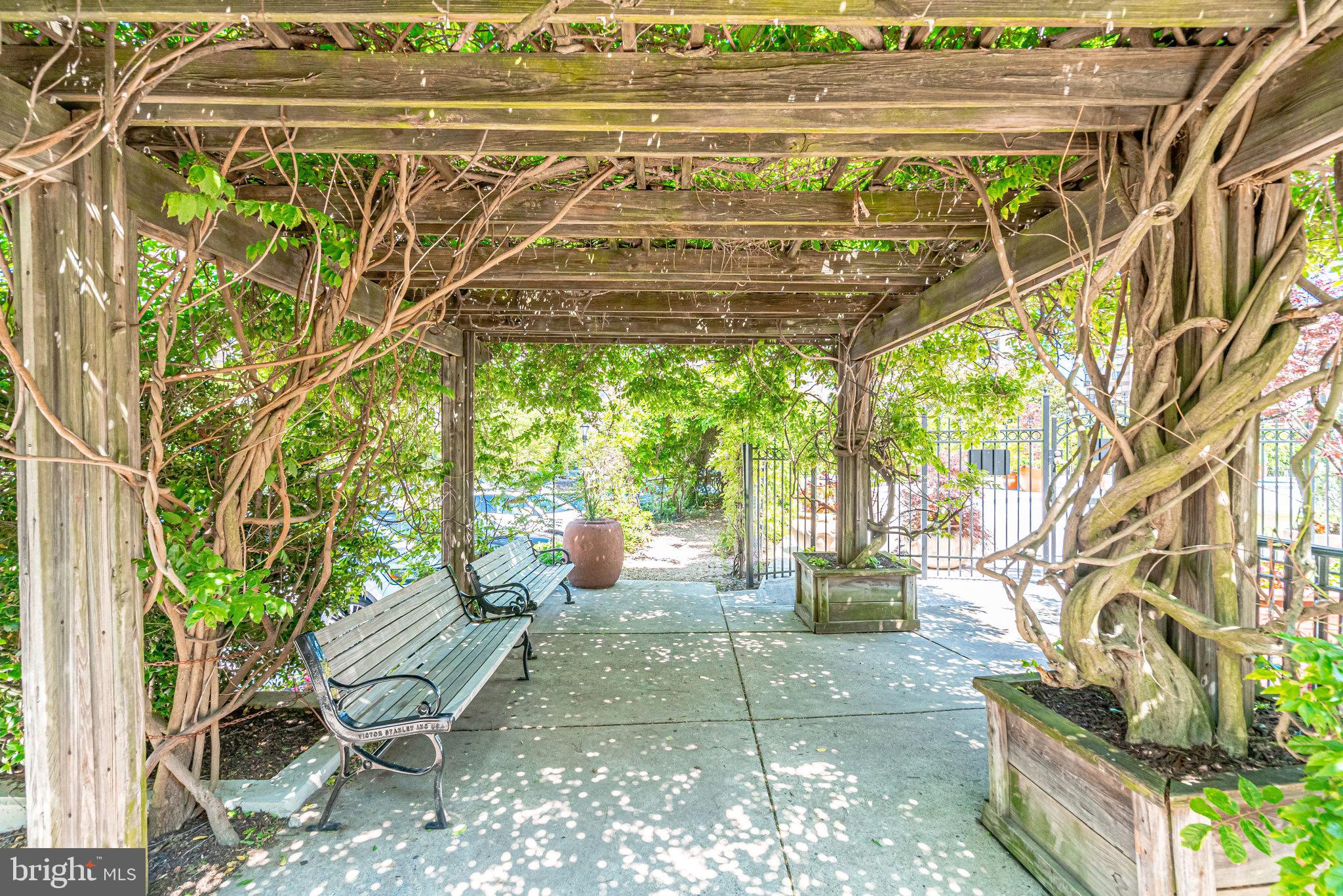 ROTONDA - Residential