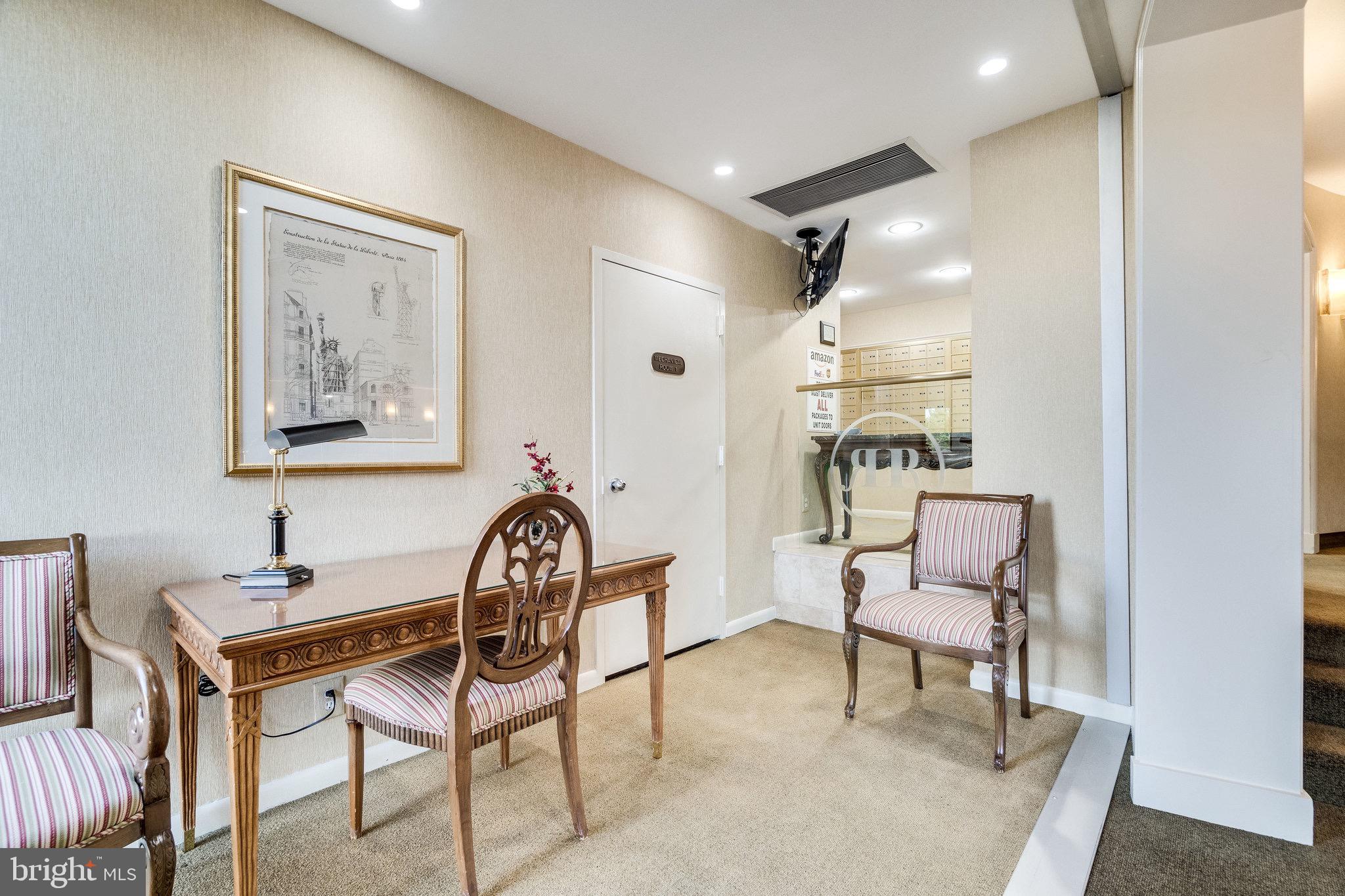 ROTONDA - Residential