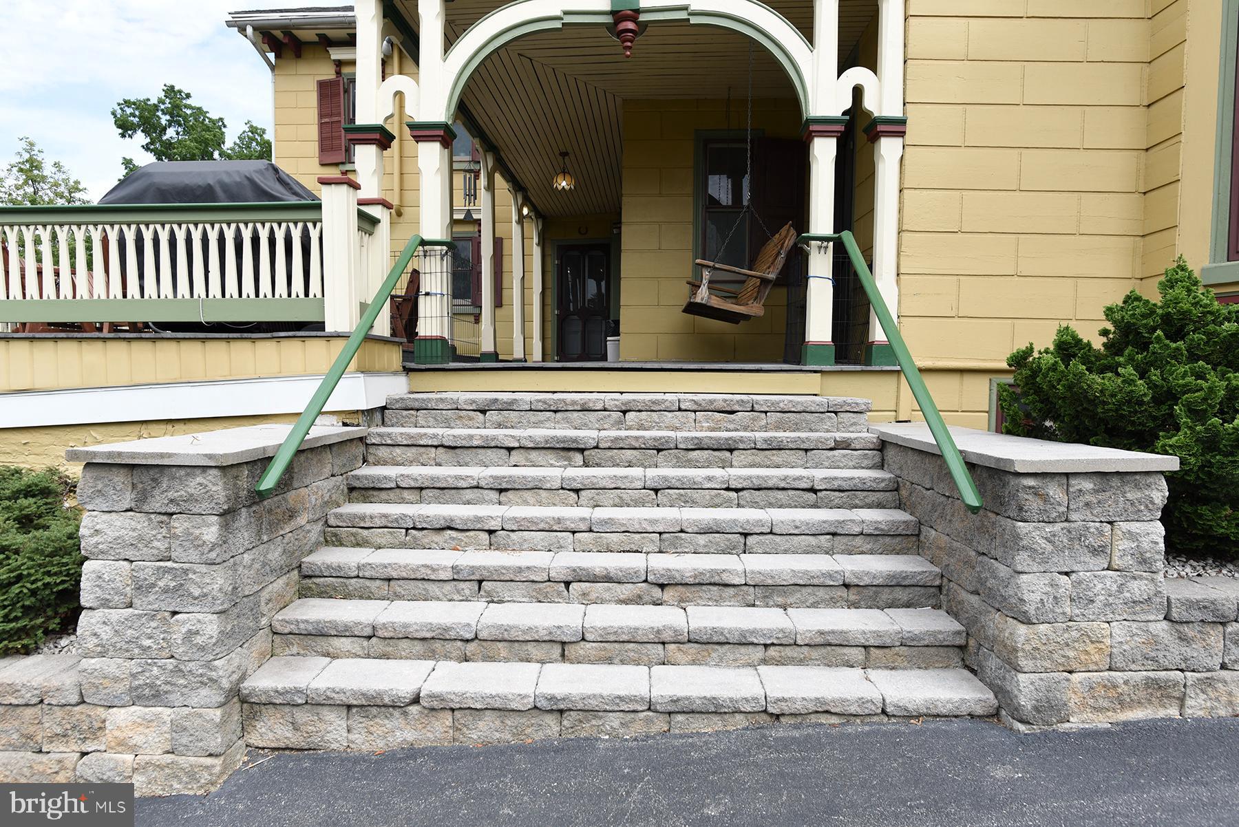 CHAMBERSBURG - Residential