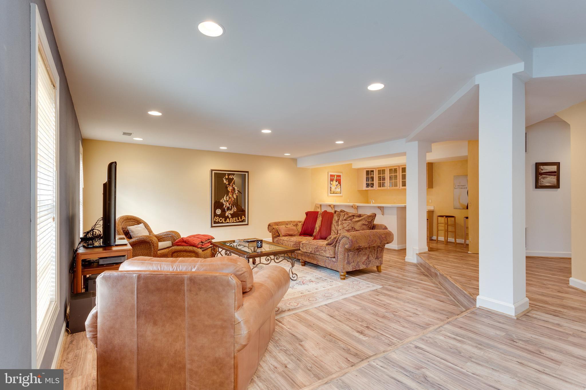 JAMES CREEK - Residential