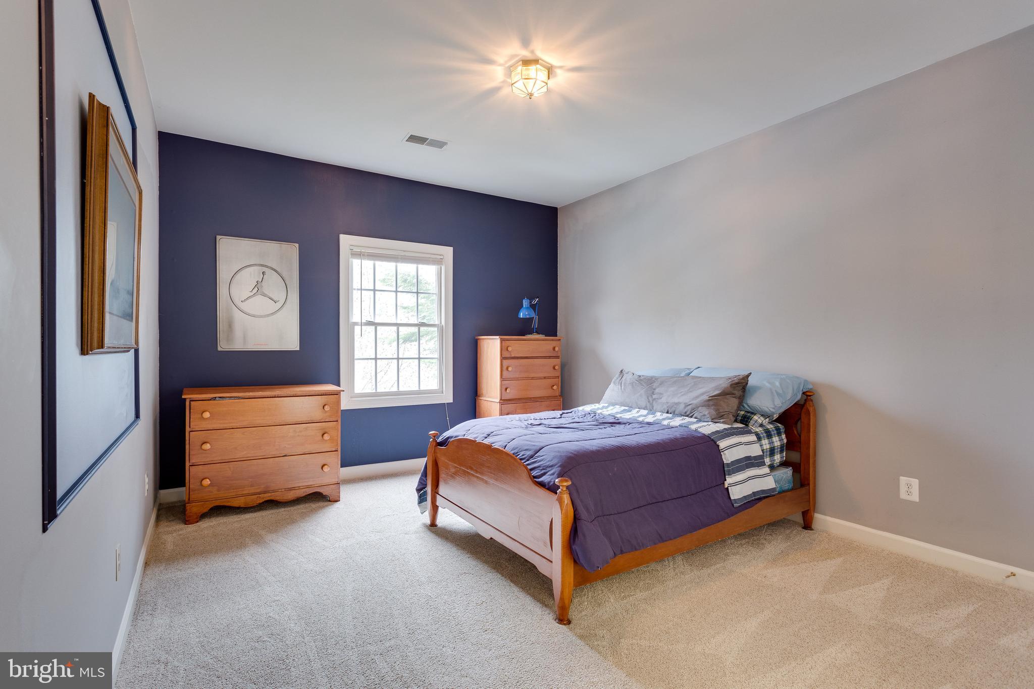 JAMES CREEK - Residential