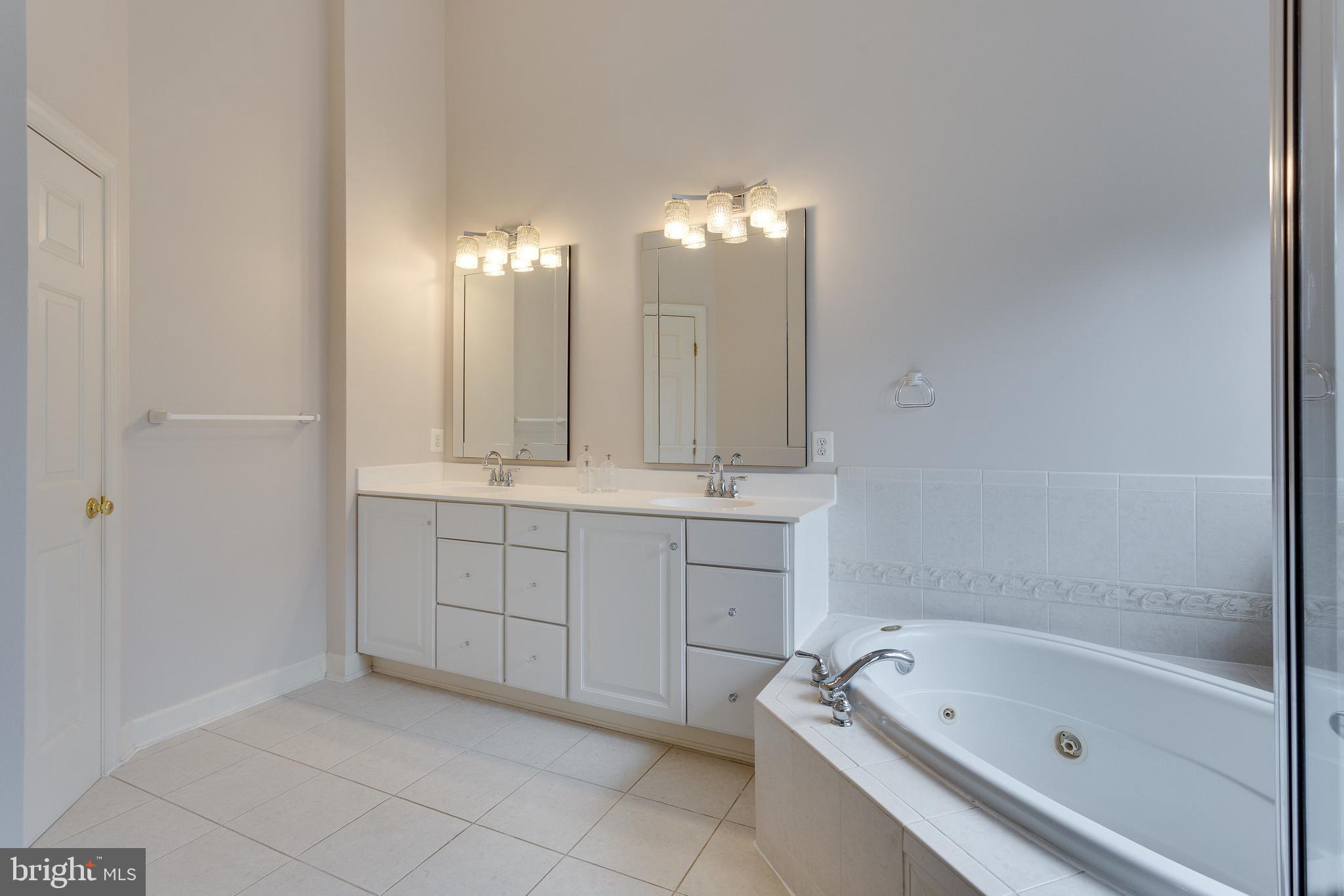 JAMES CREEK - Residential