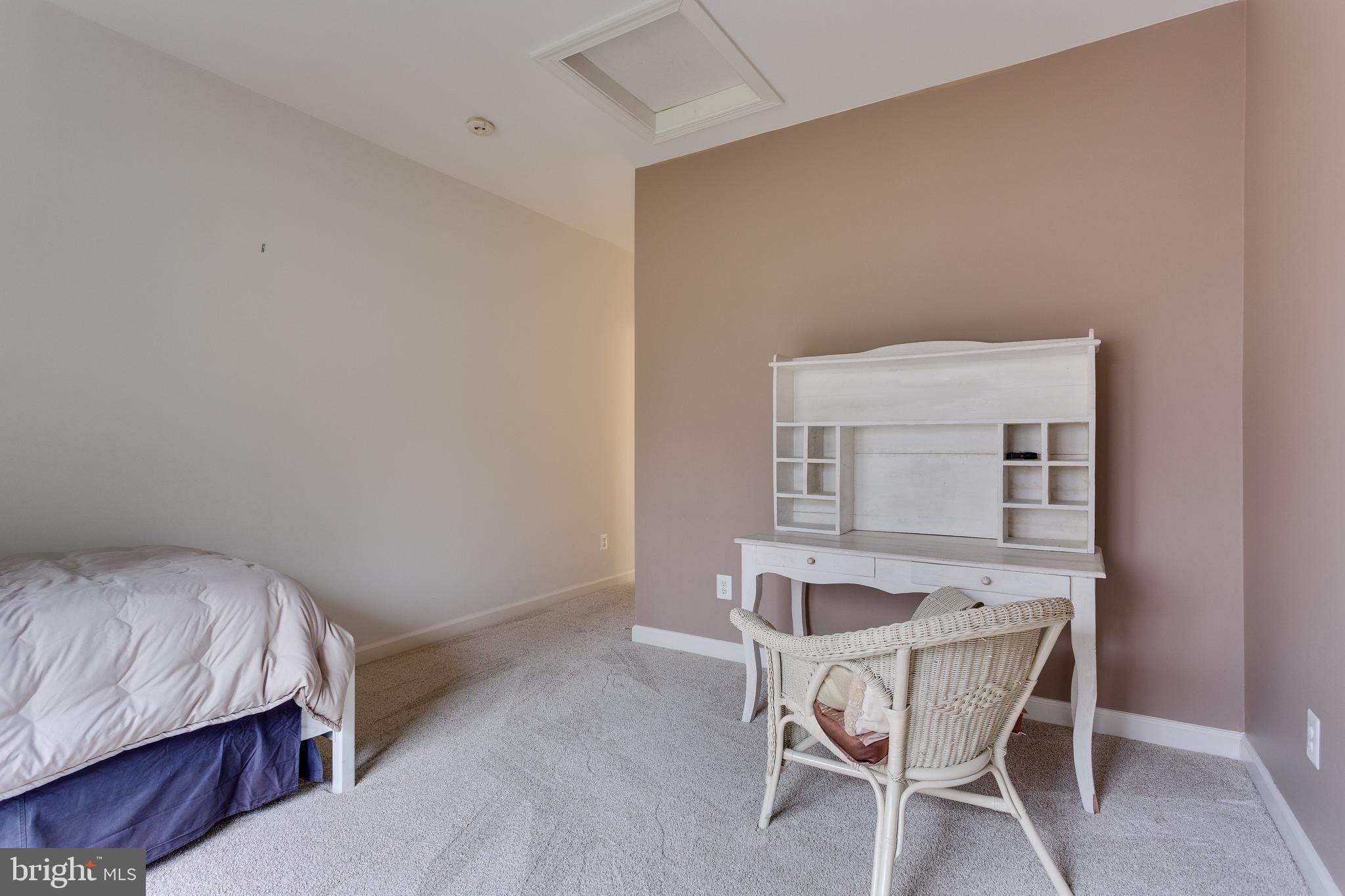 JAMES CREEK - Residential