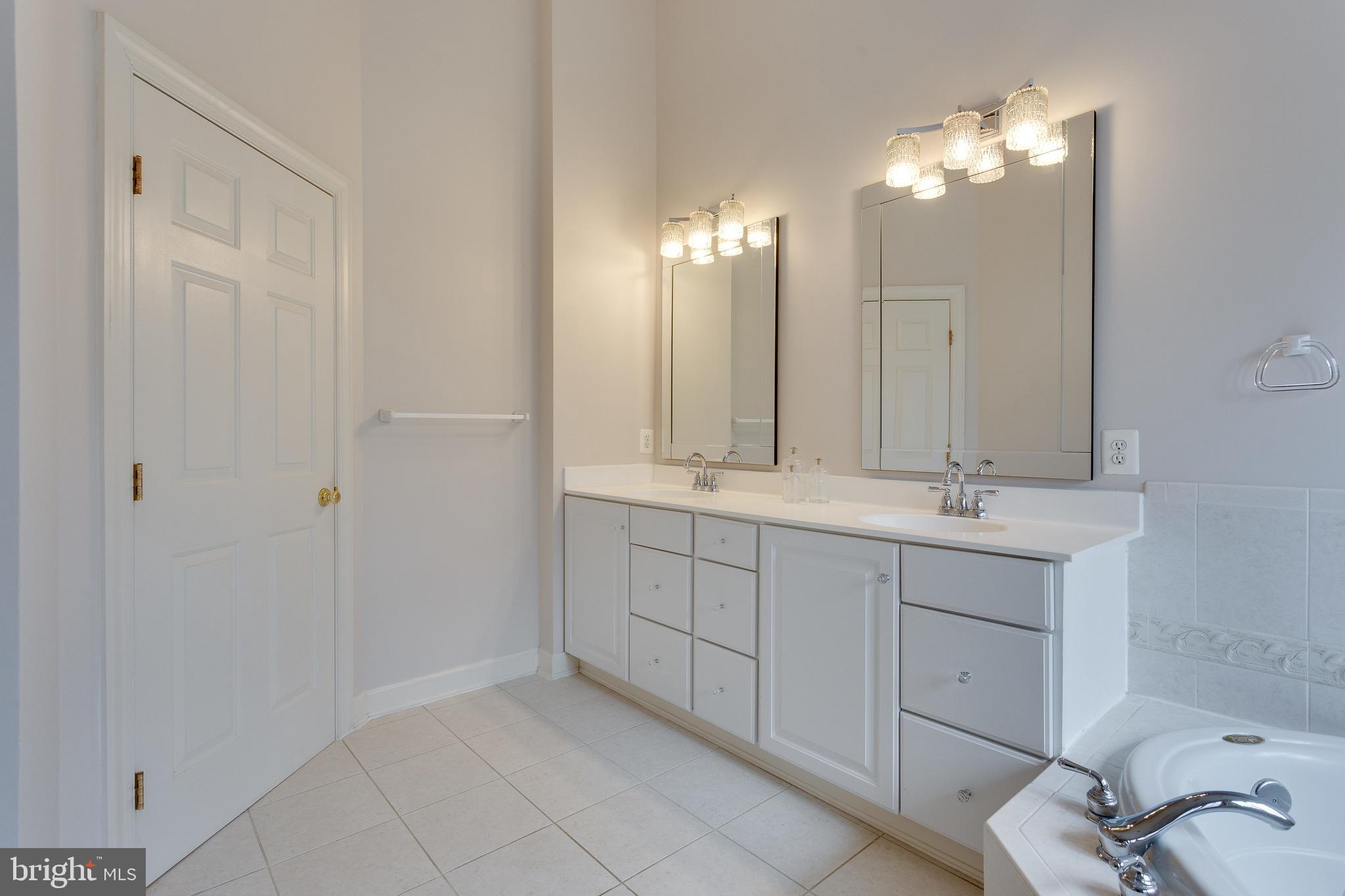 JAMES CREEK - Residential