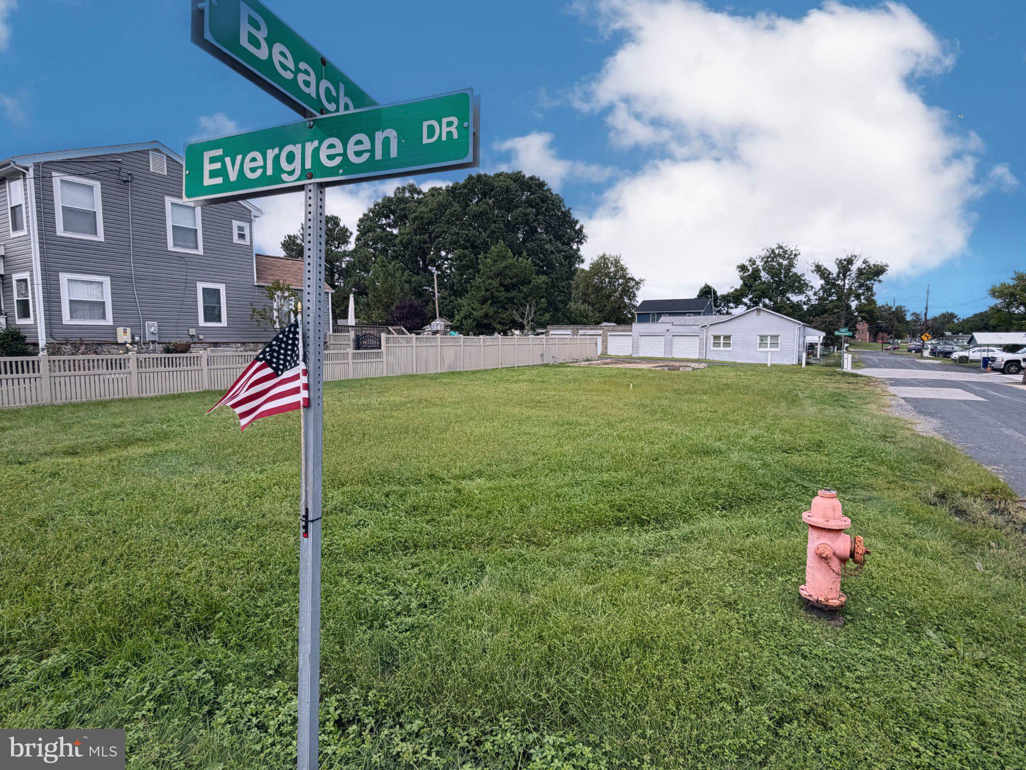 1600 EVERGREEN