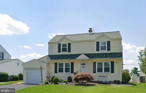 Photo of 308 Forest Avenue, WILLOW GROVE, PA 19090 (MLS # PAMC2169786)