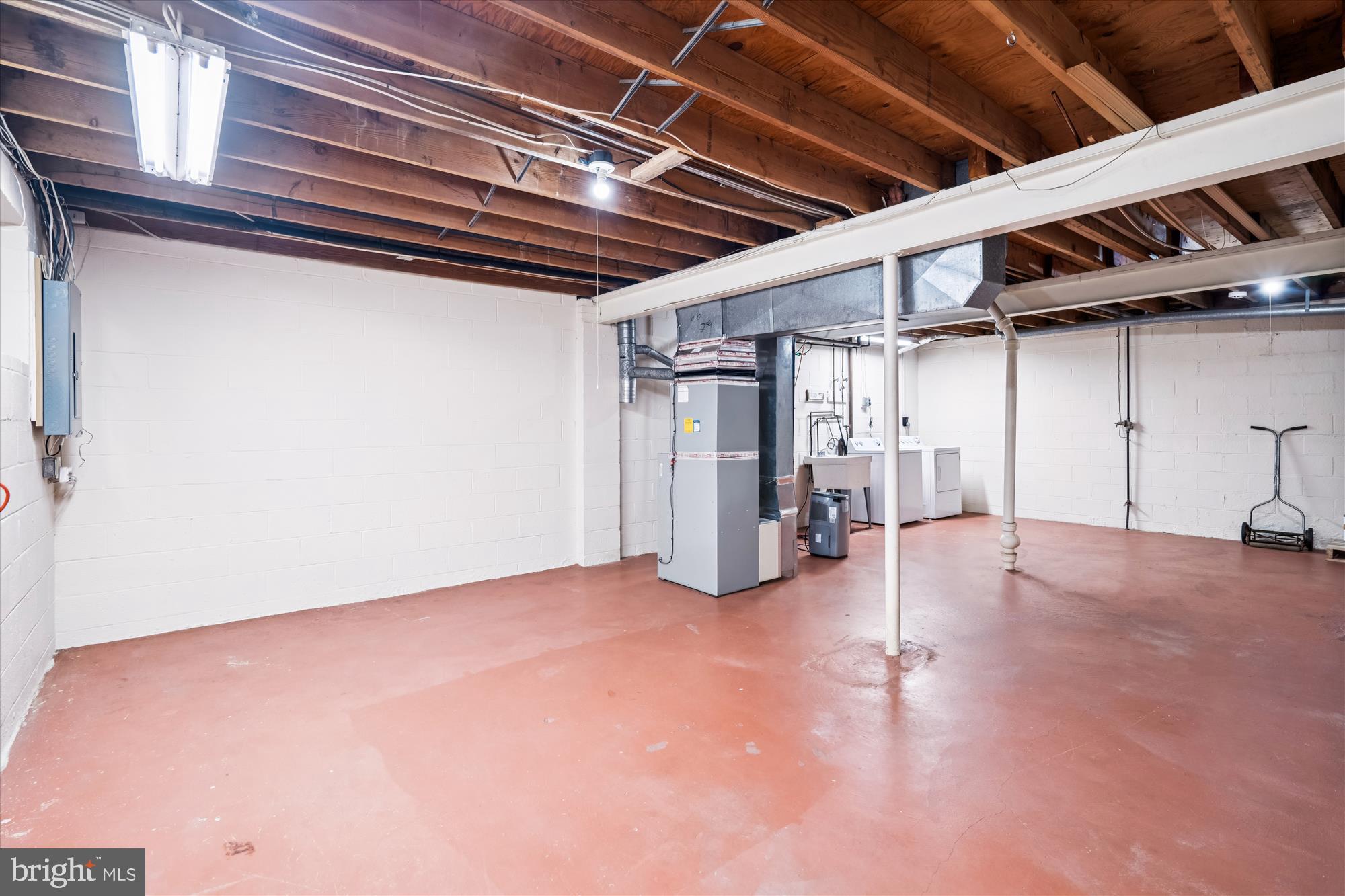 OAKLAND MILLS - Residential