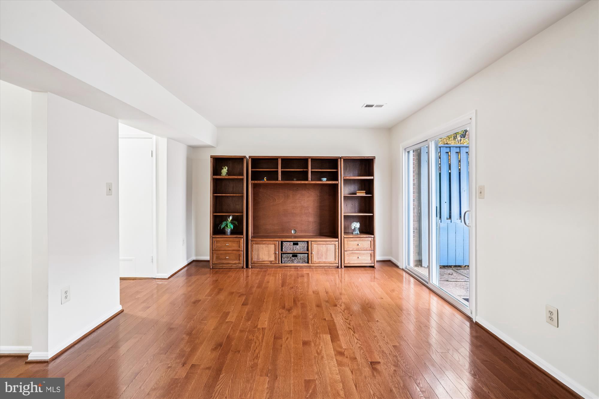 OAKLAND MILLS - Residential