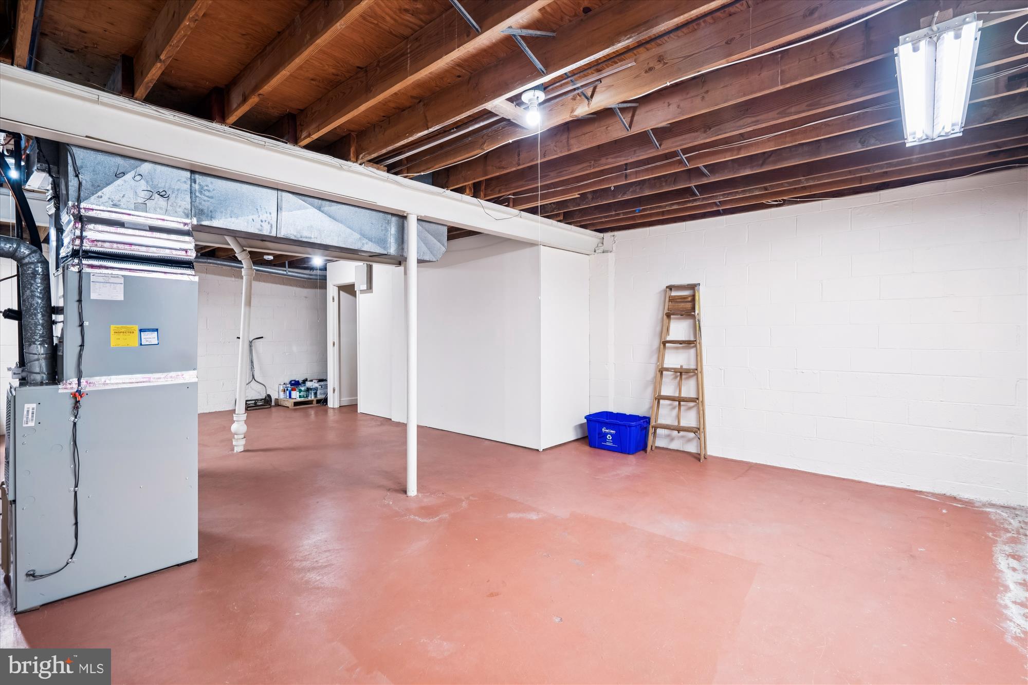 OAKLAND MILLS - Residential