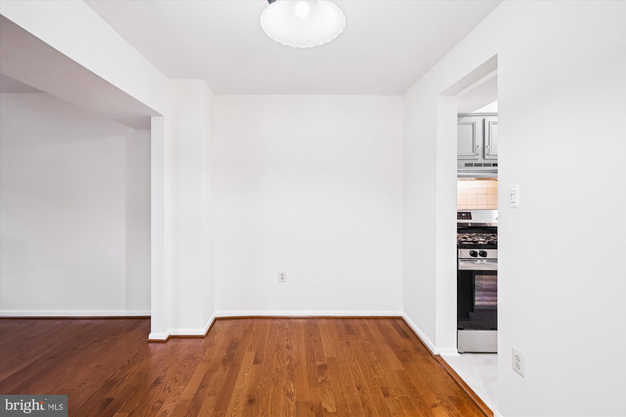 OAKLAND MILLS - Residential