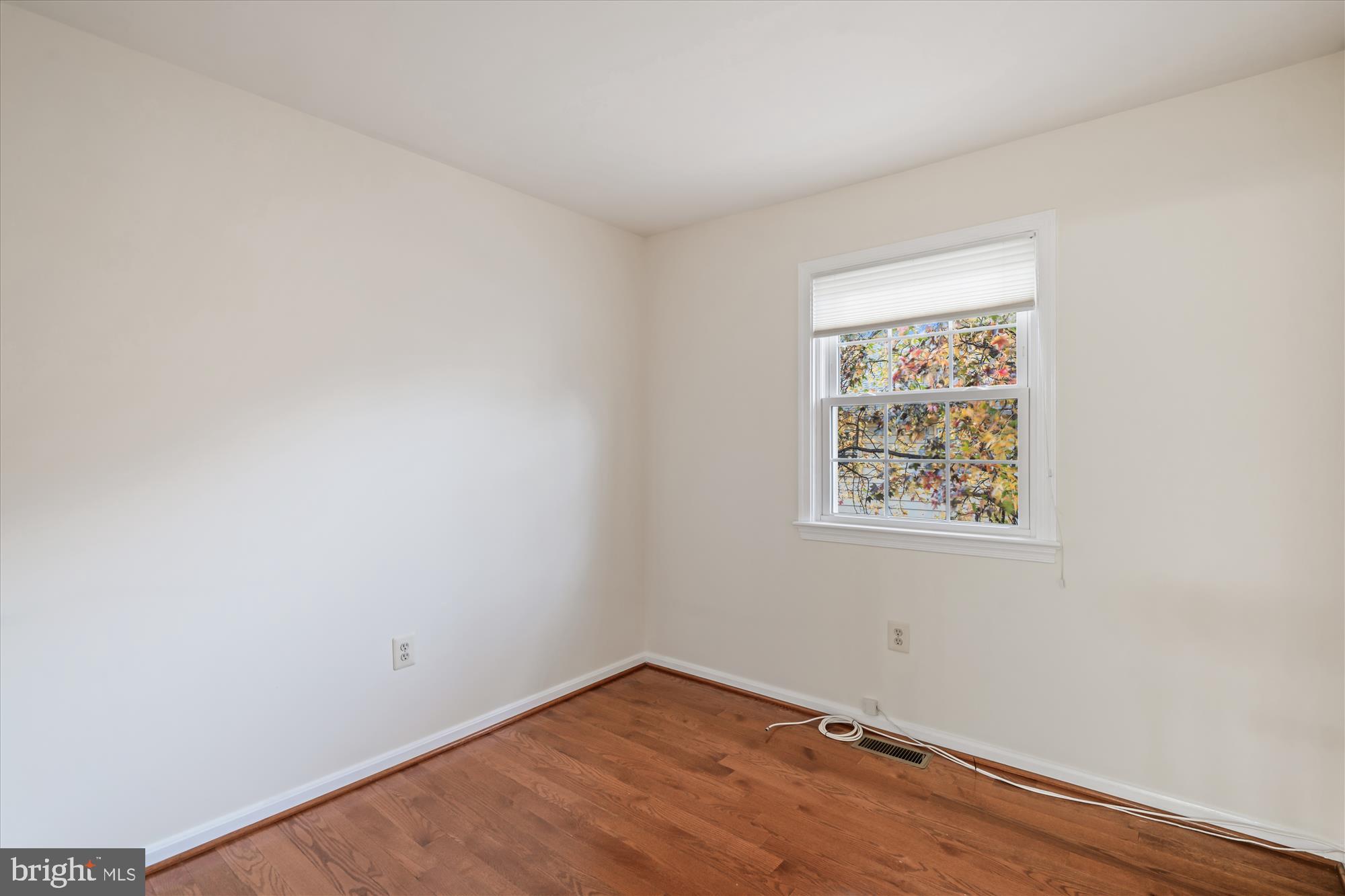 OAKLAND MILLS - Residential