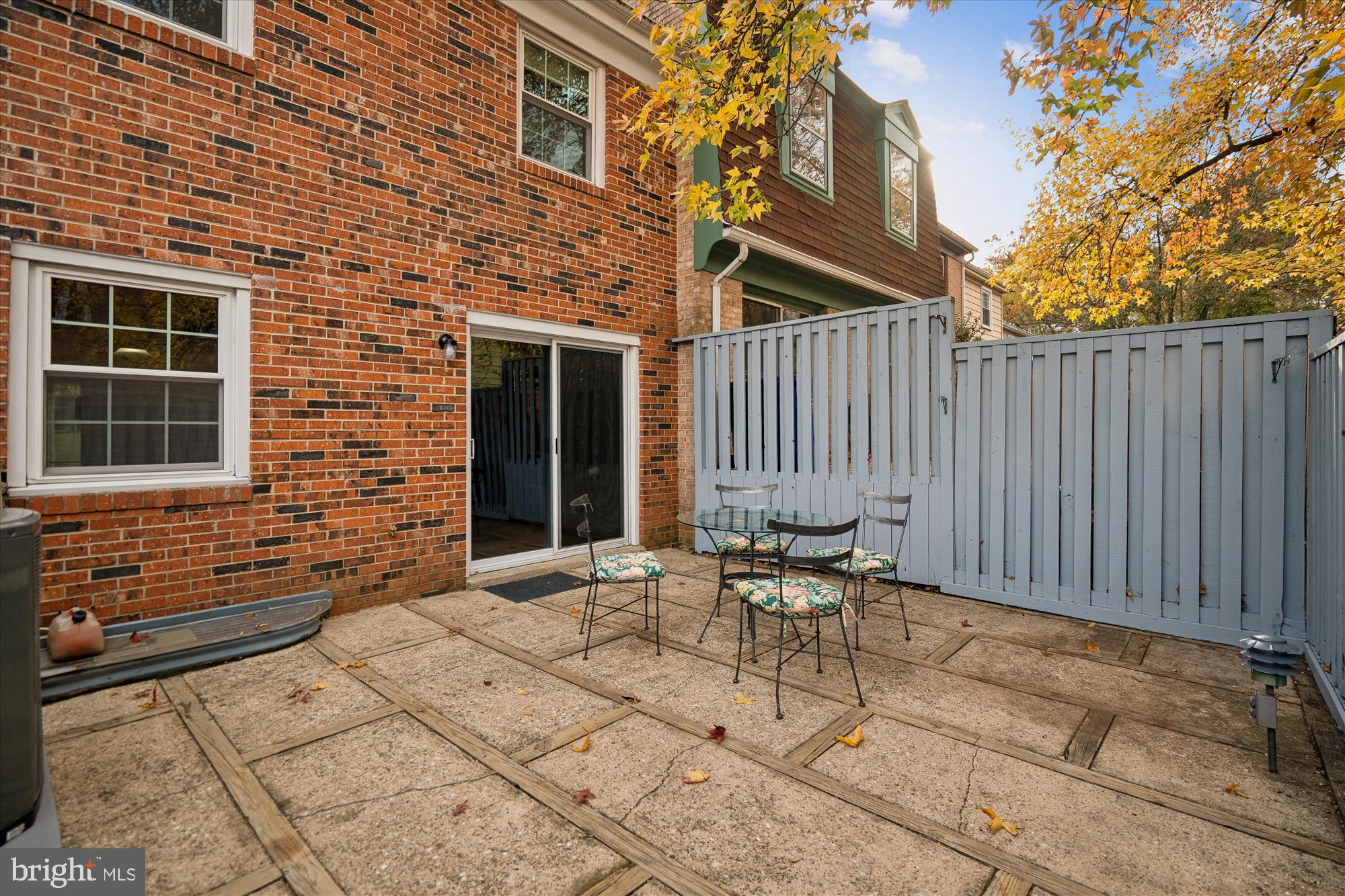 OAKLAND MILLS - Residential