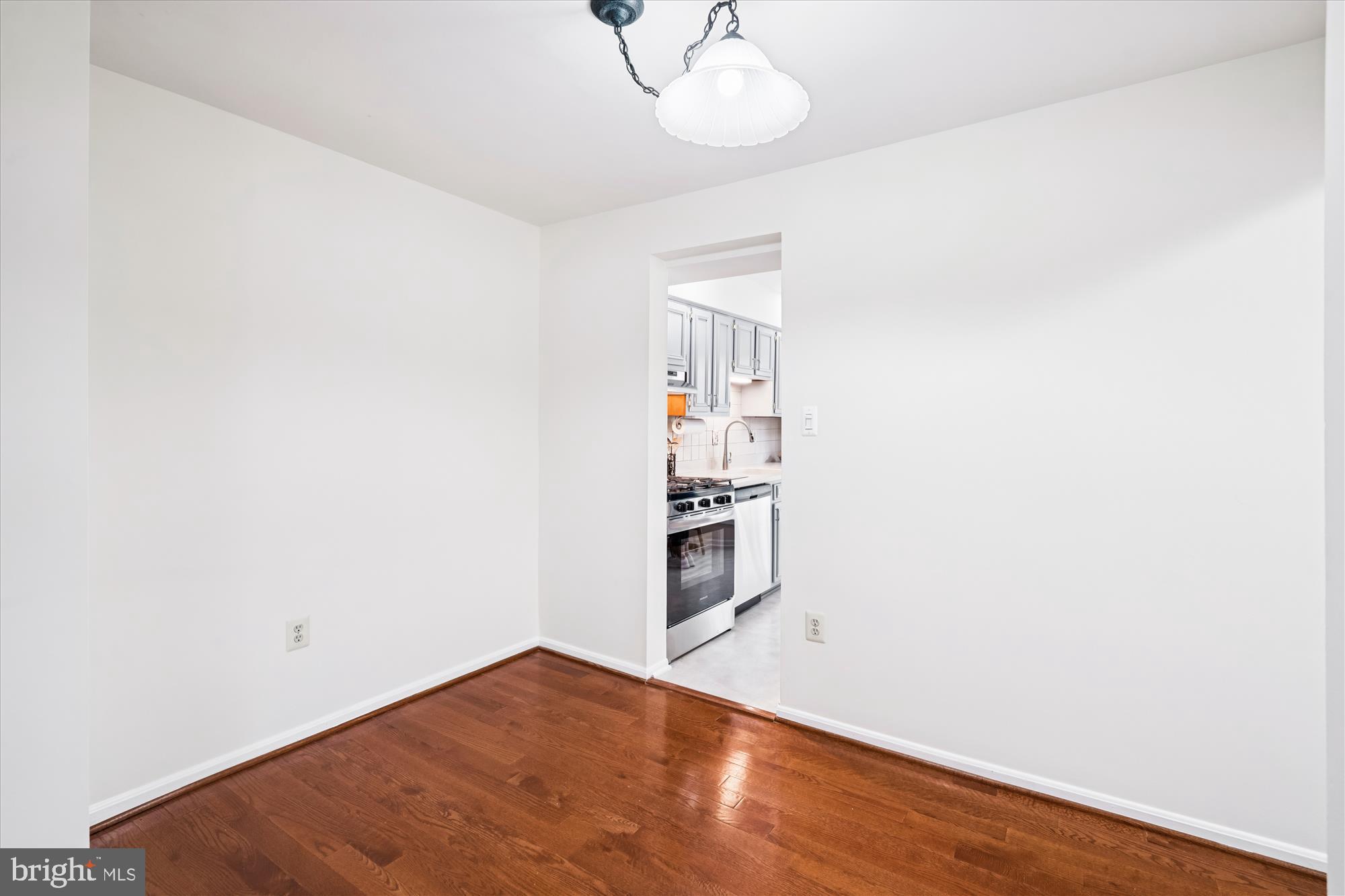 OAKLAND MILLS - Residential