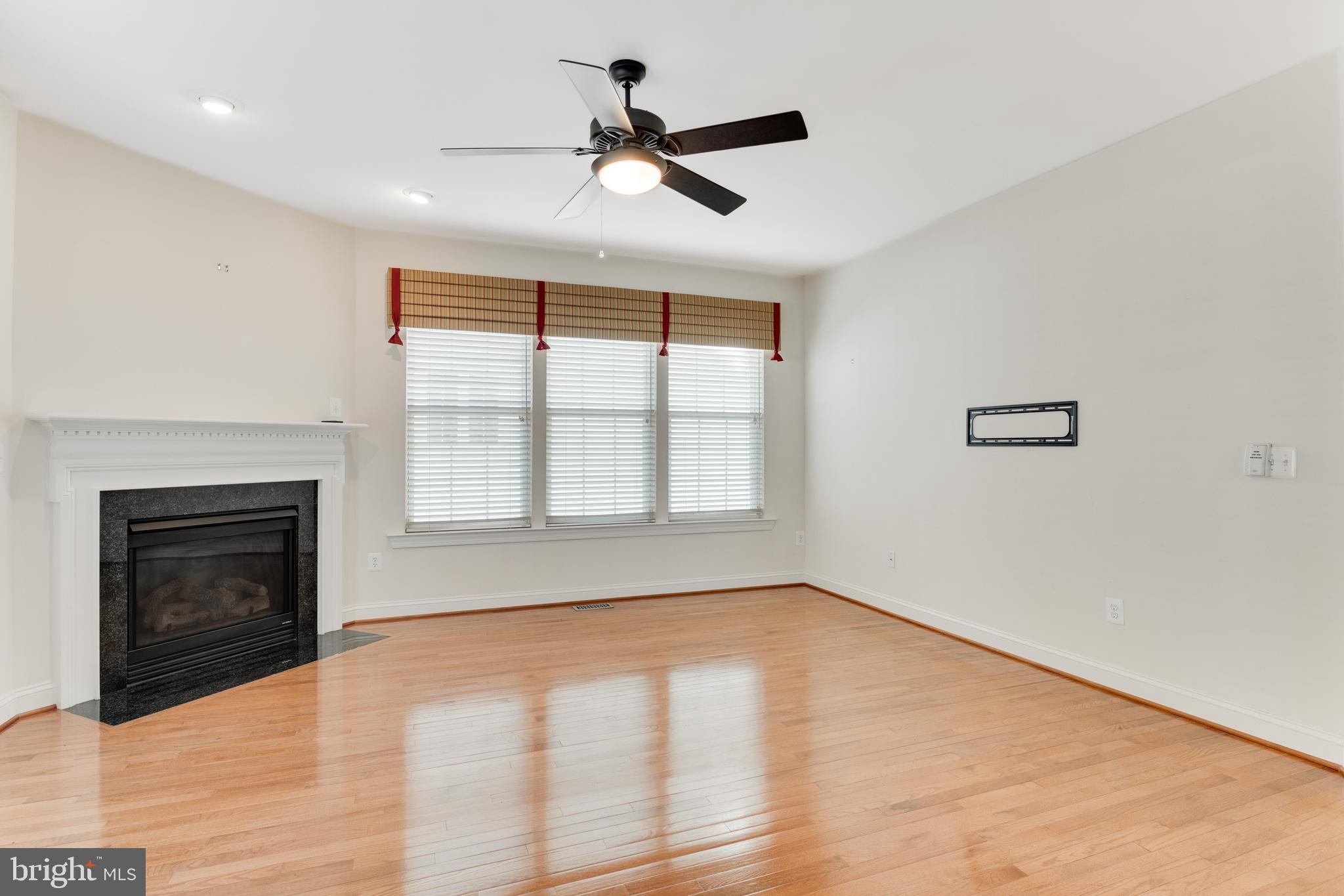 BRINKLEY MANOR - Residential