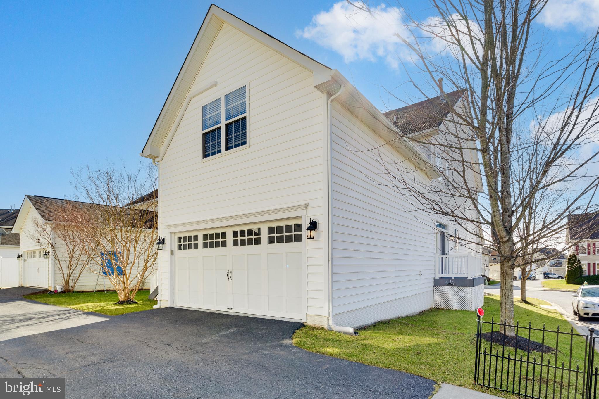 BRINKLEY MANOR - Residential