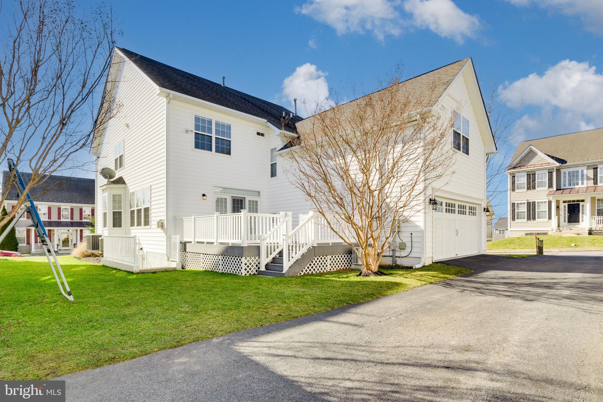 BRINKLEY MANOR - Residential