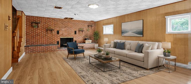 105 CLAYTON