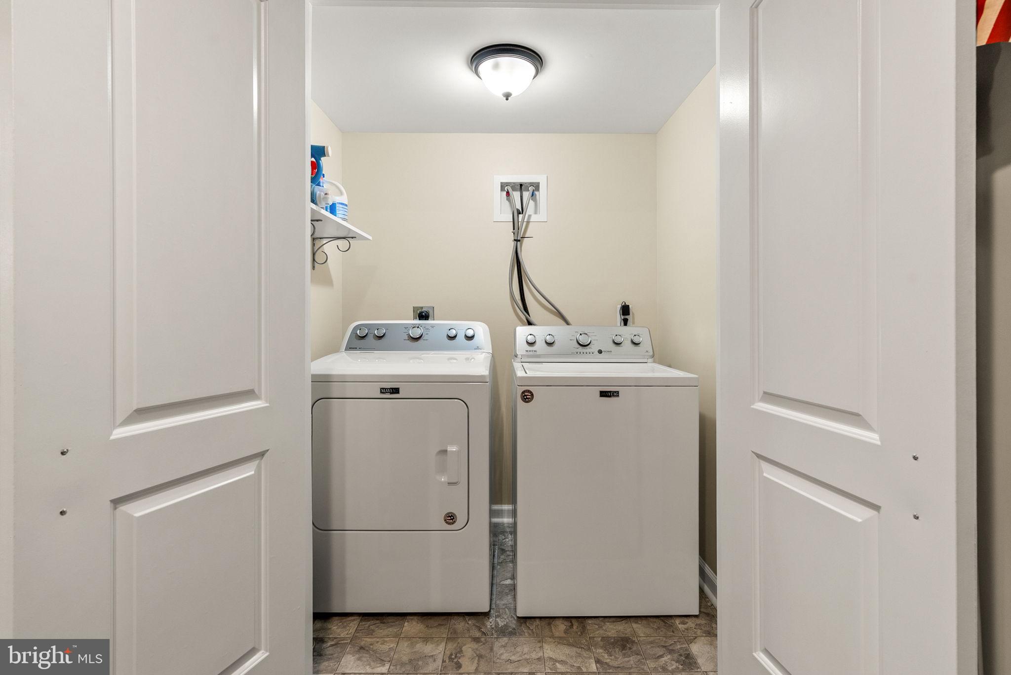 MOUNTAIN VIEW ESTATES - Residential