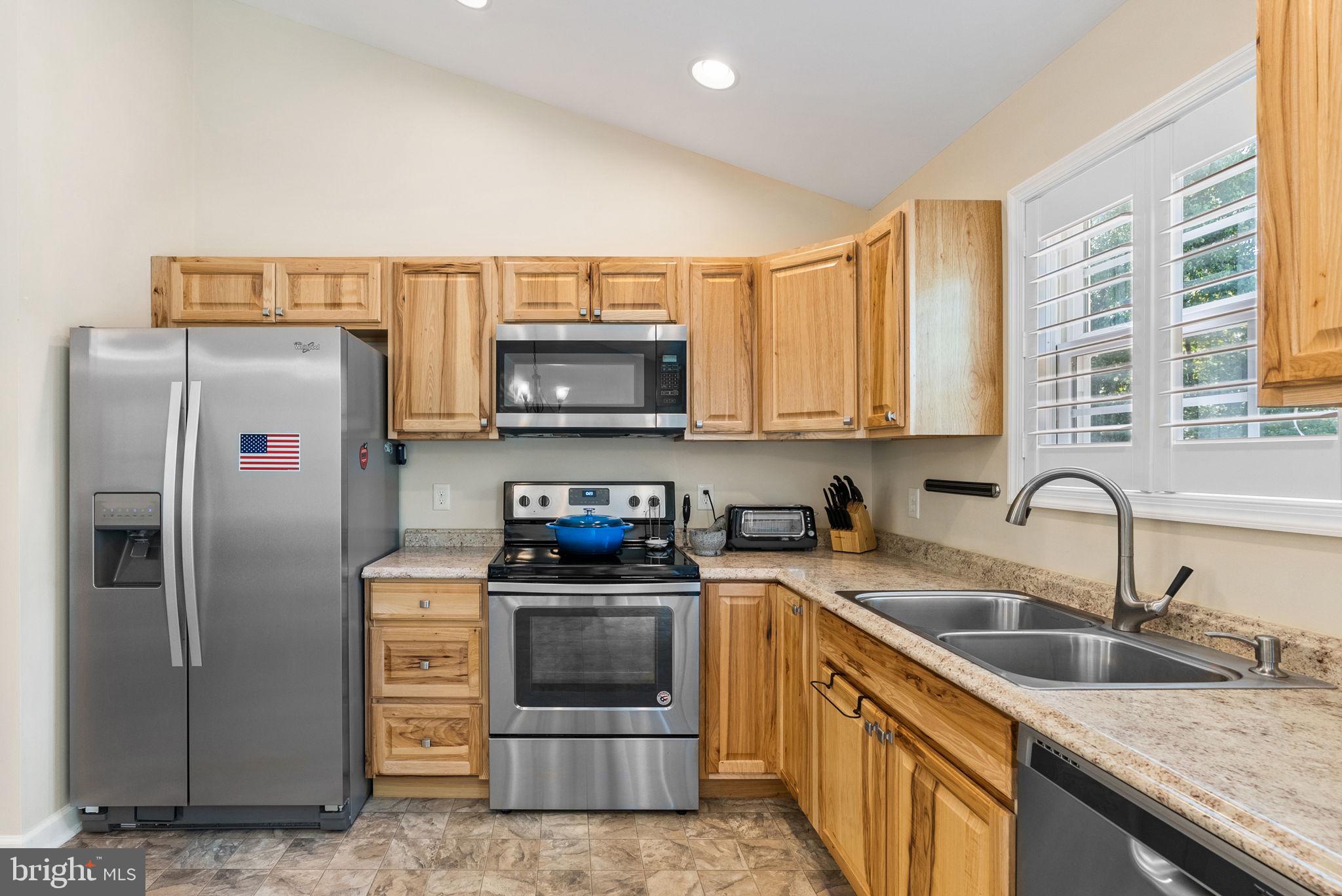 MOUNTAIN VIEW ESTATES - Residential