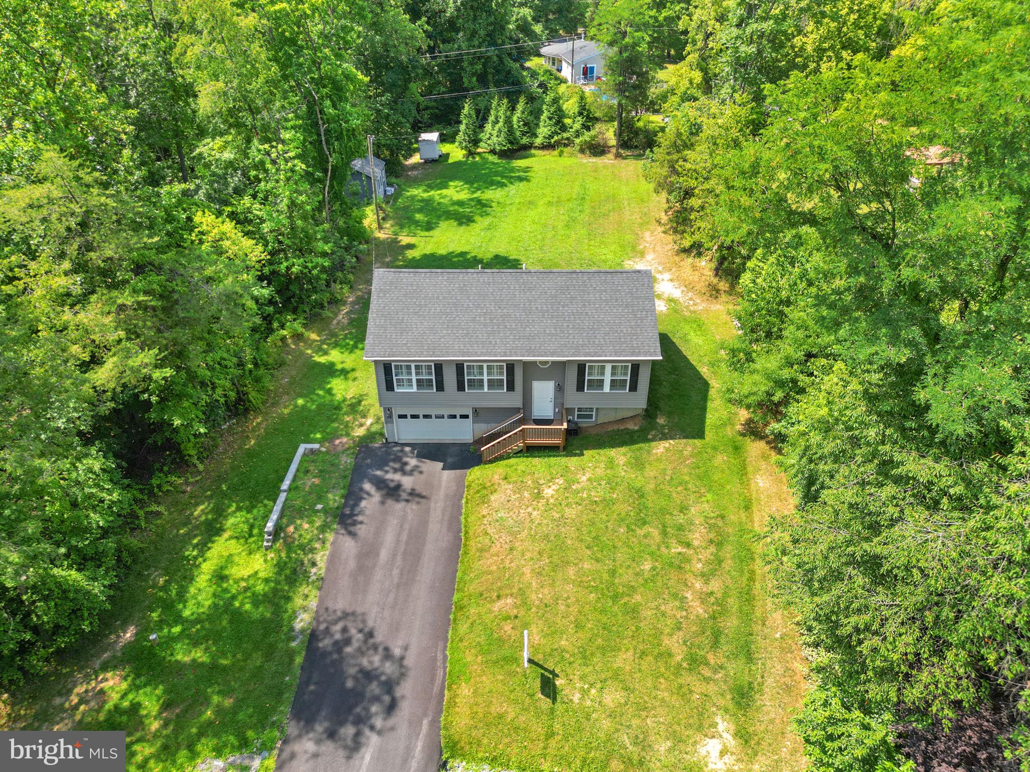 MOUNTAIN VIEW ESTATES - Residential