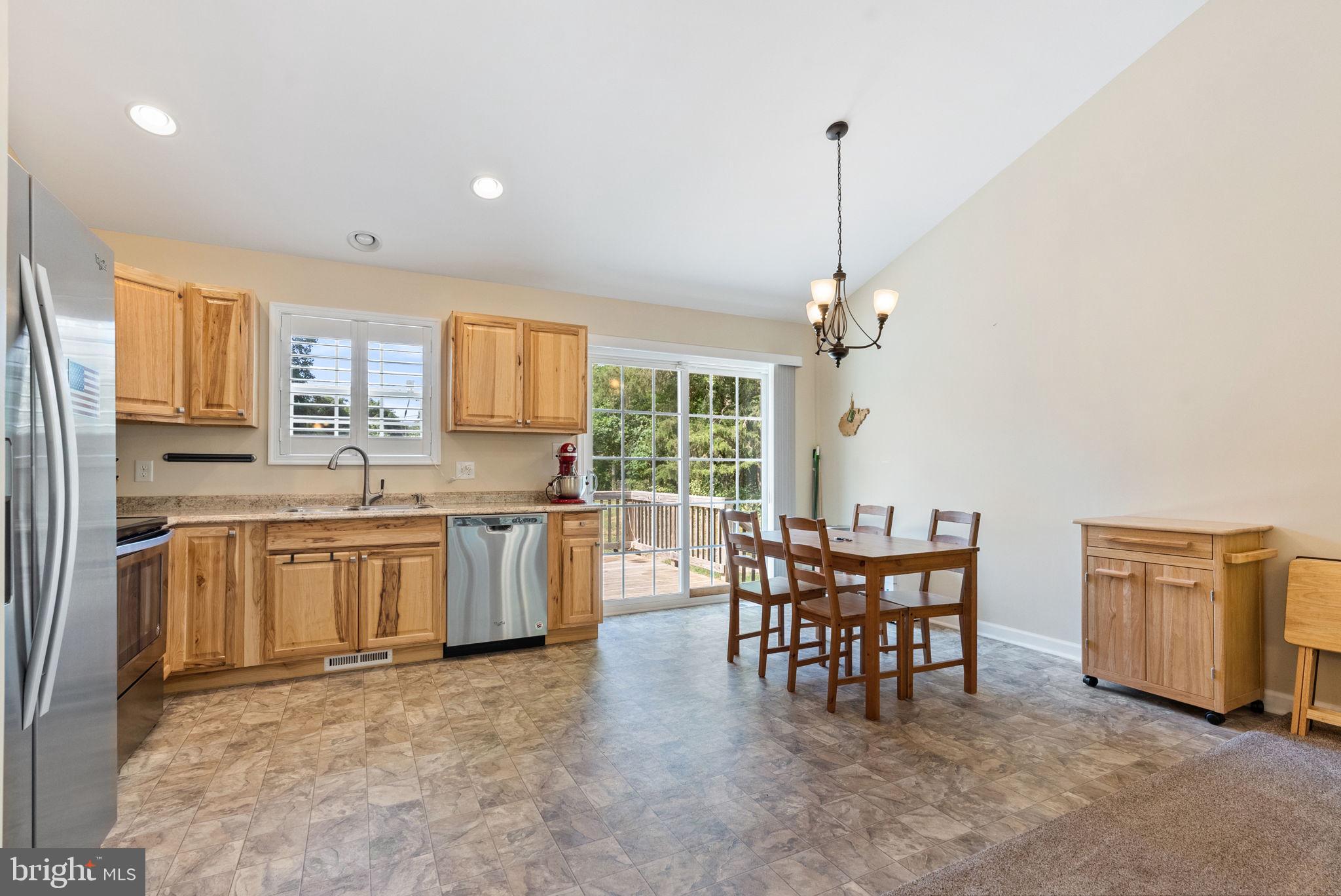 MOUNTAIN VIEW ESTATES - Residential