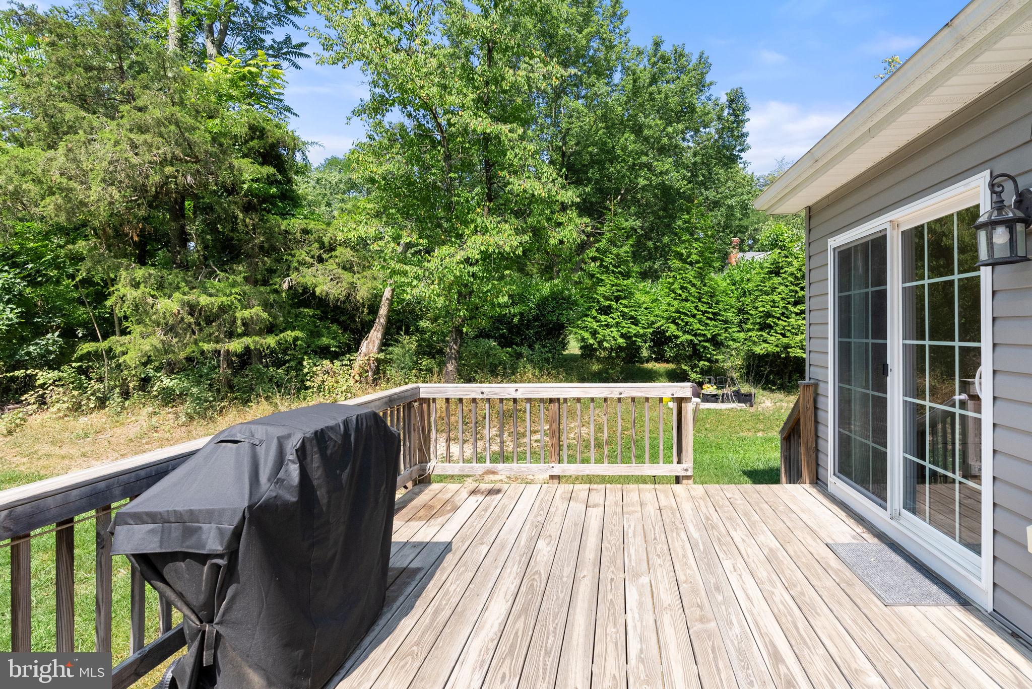 MOUNTAIN VIEW ESTATES - Residential