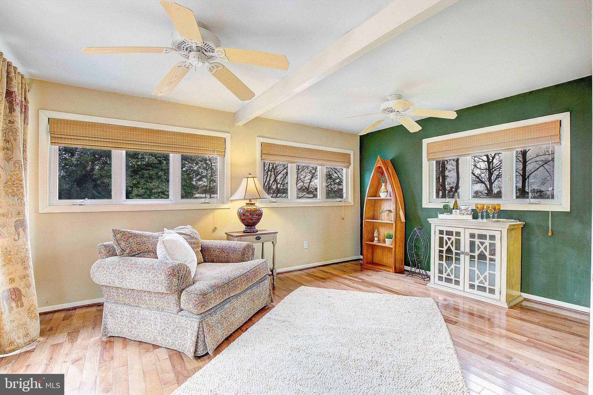 HILLSMERE SHORES - Residential