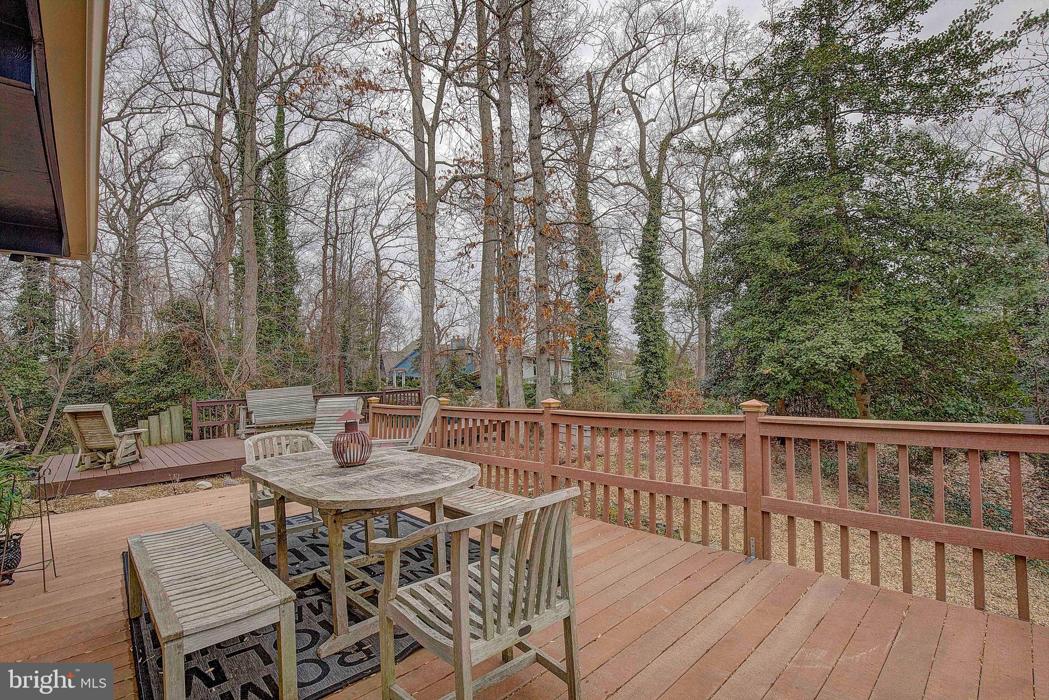 HILLSMERE SHORES - Residential