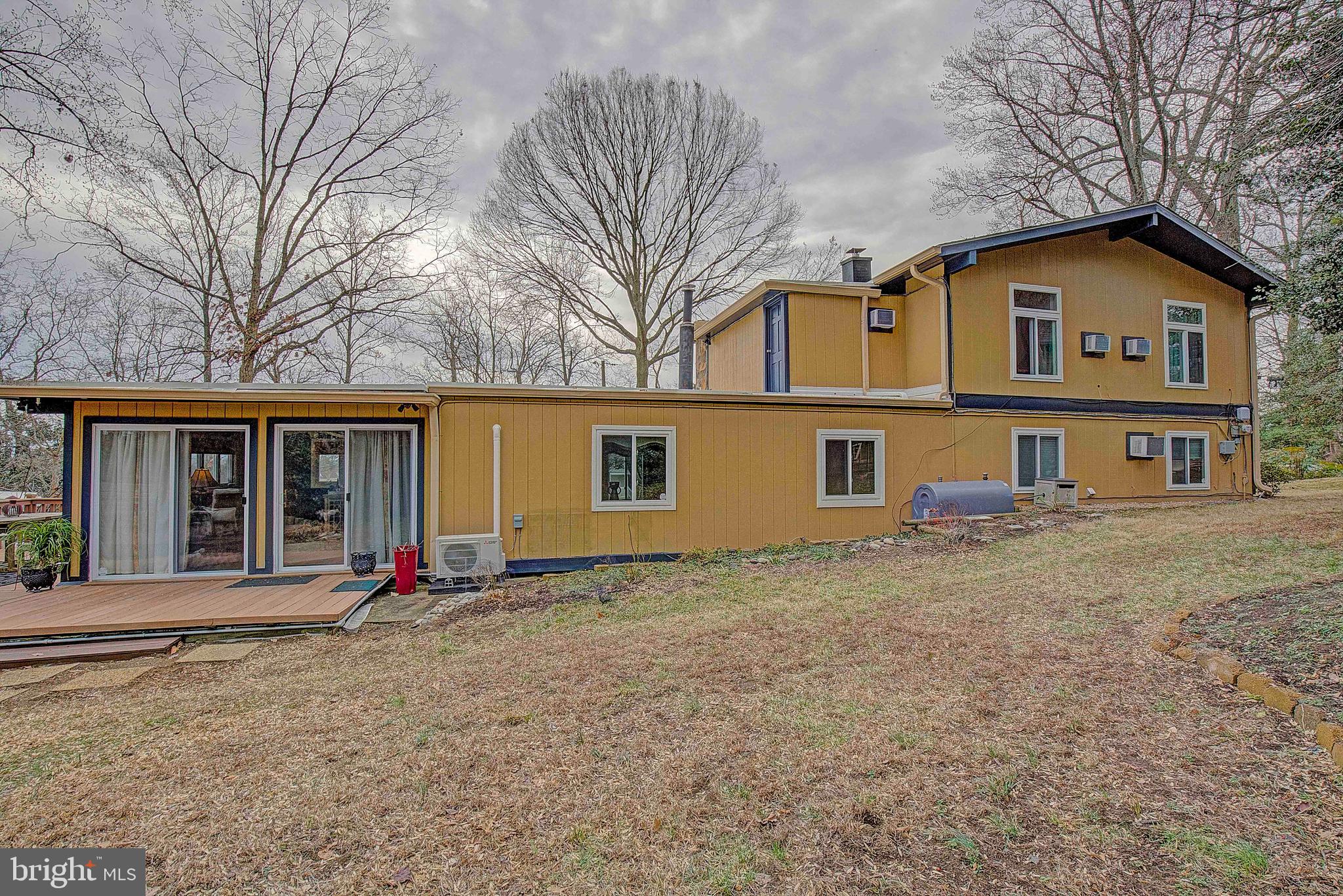 HILLSMERE SHORES - Residential