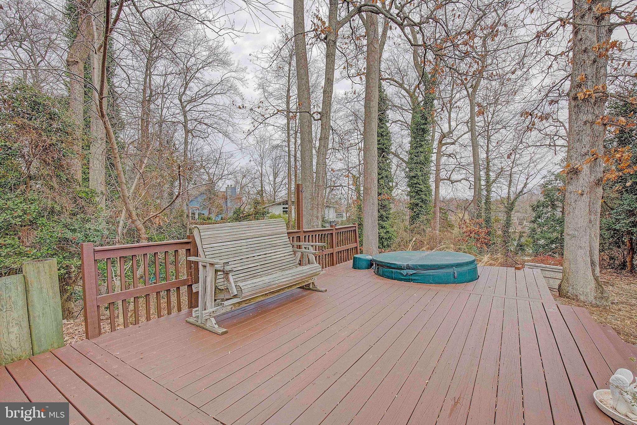 HILLSMERE SHORES - Residential