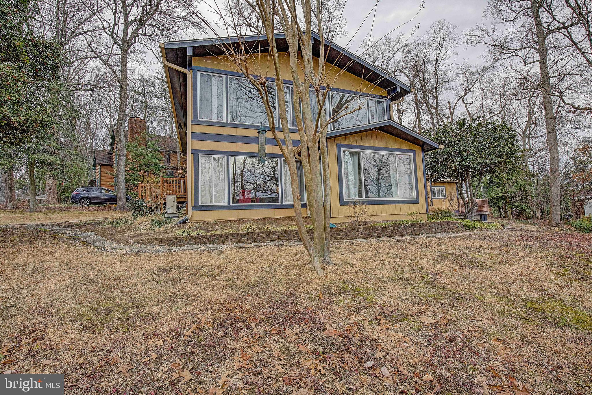 HILLSMERE SHORES - Residential