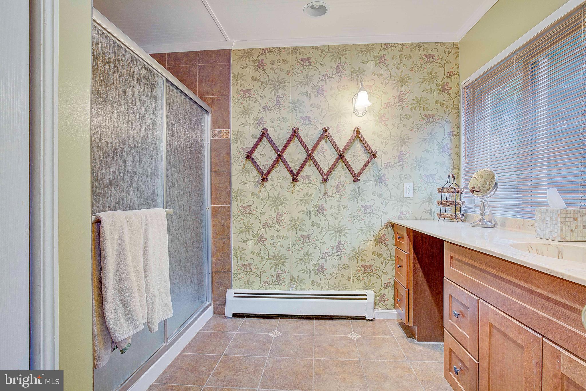 HILLSMERE SHORES - Residential