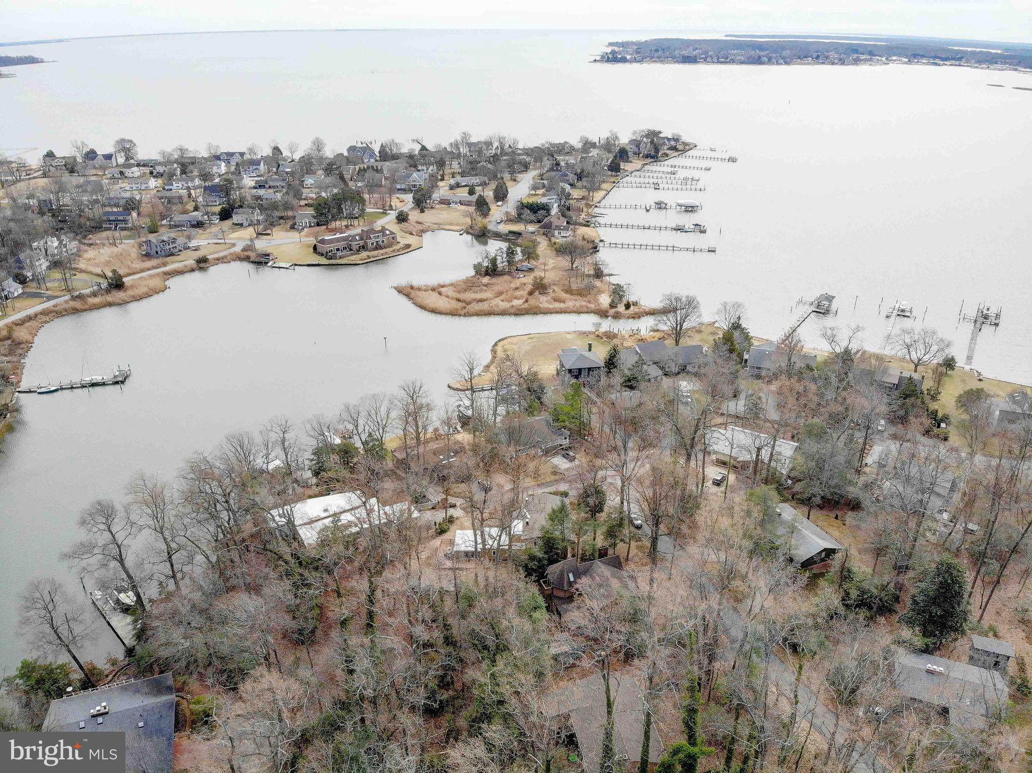 HILLSMERE SHORES - Residential