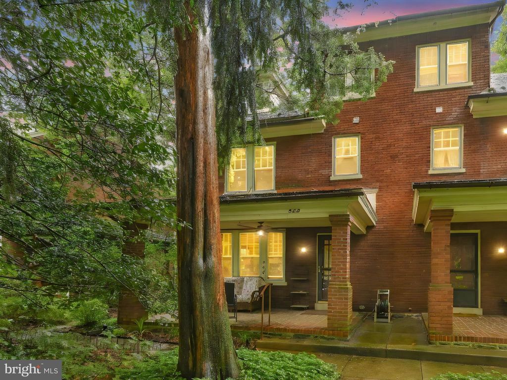 Photo of 528 State Street, LANCASTER, PA 17603 (MLS # PALA2072570)