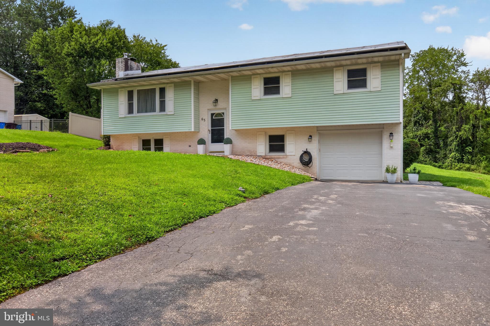 65 RIVER ROAD
